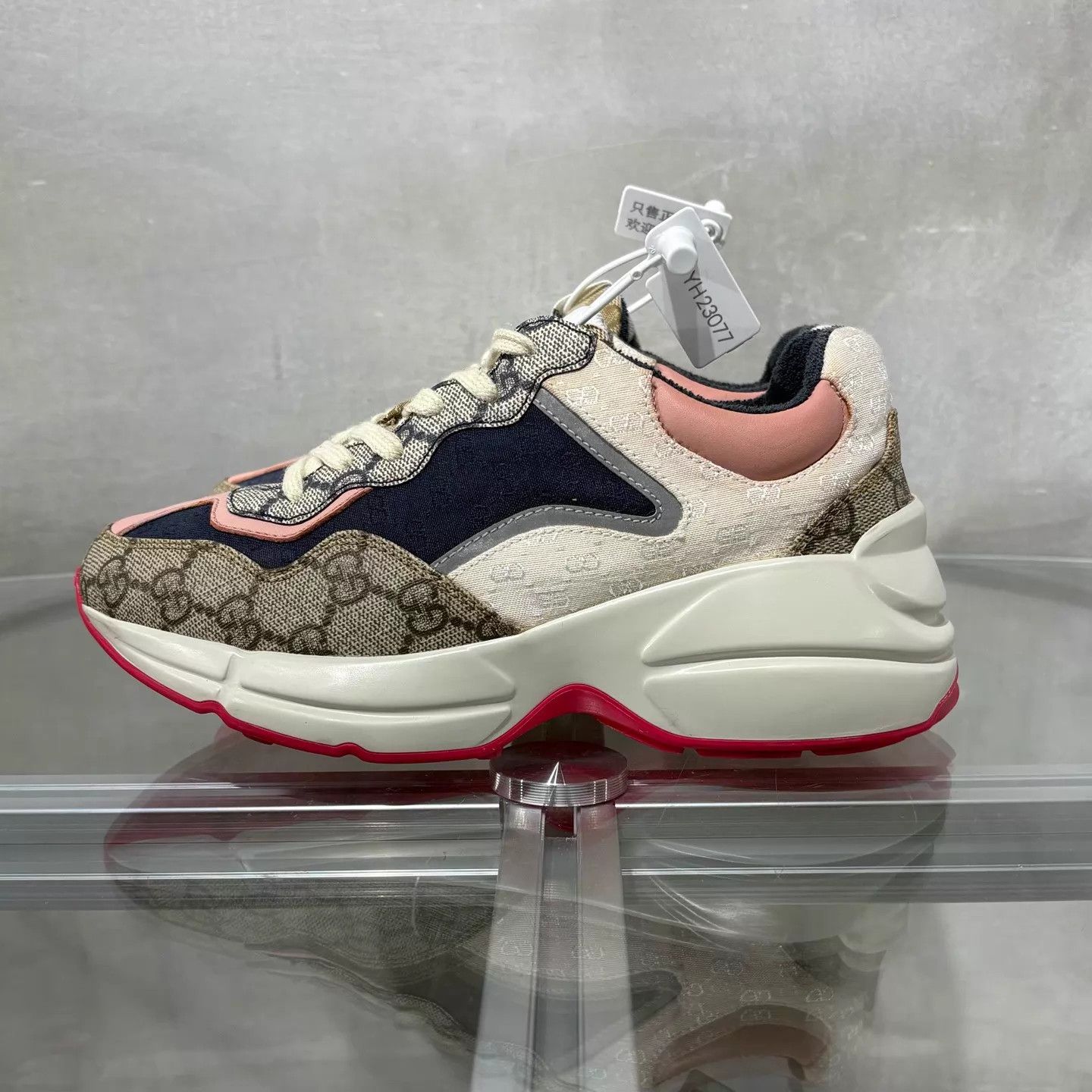 Gucci Gucci Pink GG Supreme Print Dad Sneakers 35 Size US 4 / IT 34 - 3 Thumbnail