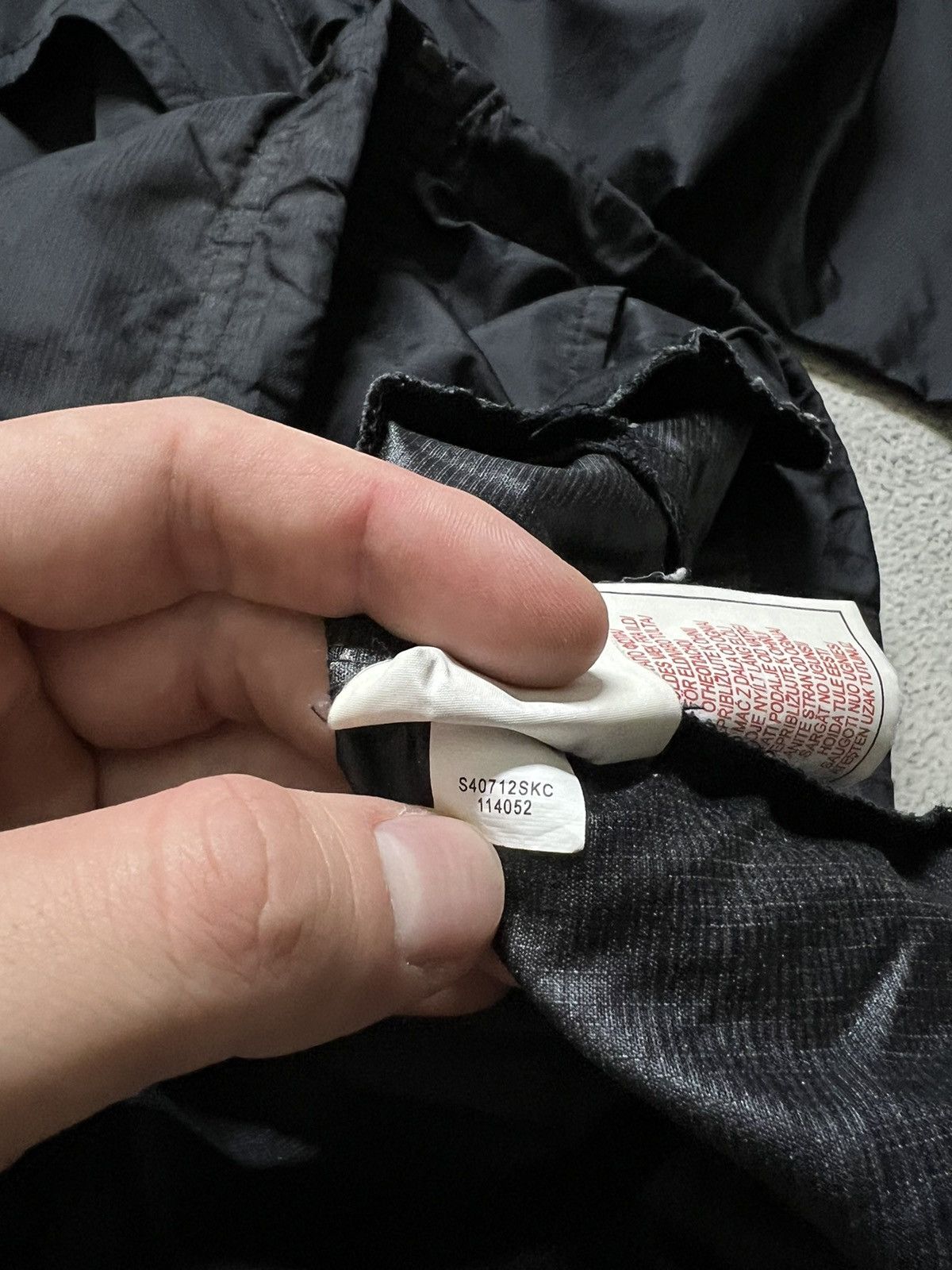 Vintage Vintage Y2K Nike Nylon Mini Logo Jacket 00’s Size US M / EU 48-50 / 2 - 9 Thumbnail