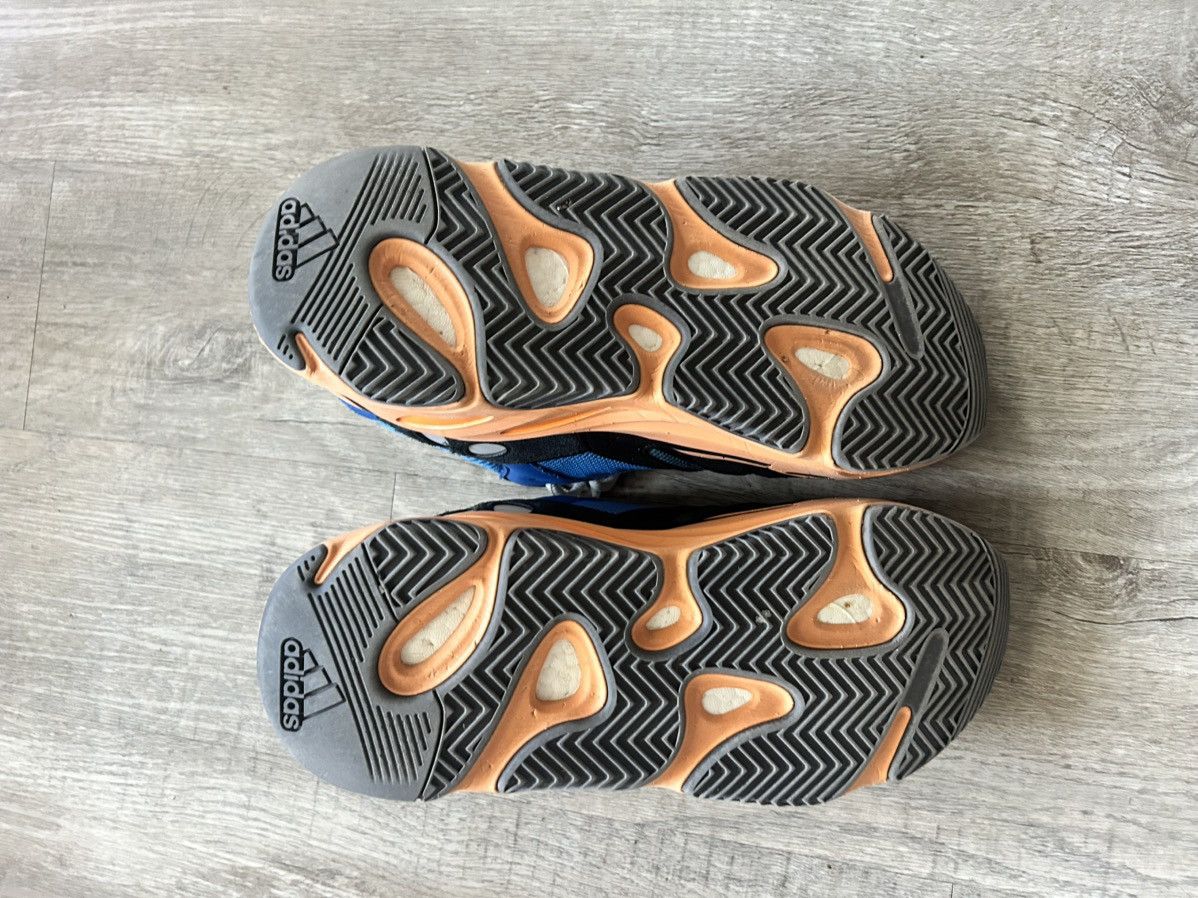 Yeezy Yeezy Boost 700 adidas ‘Bright Blue’ Size US 9.5 / EU 42-43 - 7 Thumbnail
