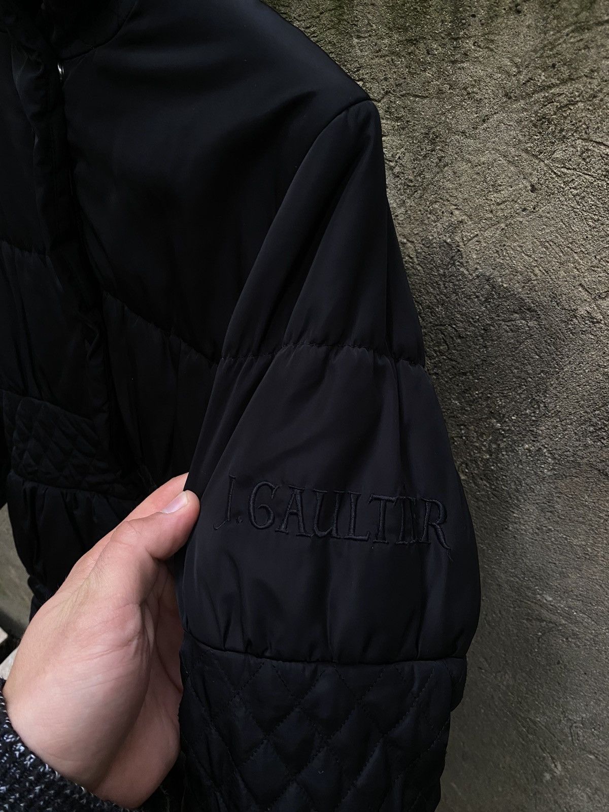 Jean Paul Gaultier Jean Paul Gaultier Junior Small Embroidered Logo Puffer Size S / US 4 / IT 40 - 2 Thumbnail