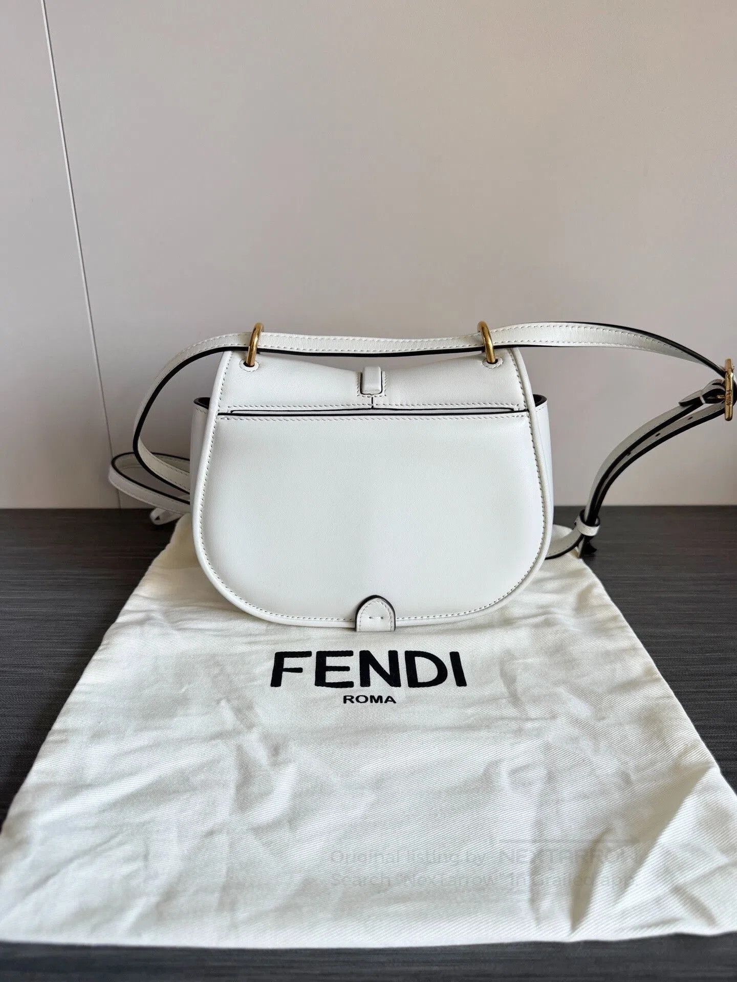 Fendi Fendi C'mon Mini Handbag. Size ONE SIZE - 3 Thumbnail