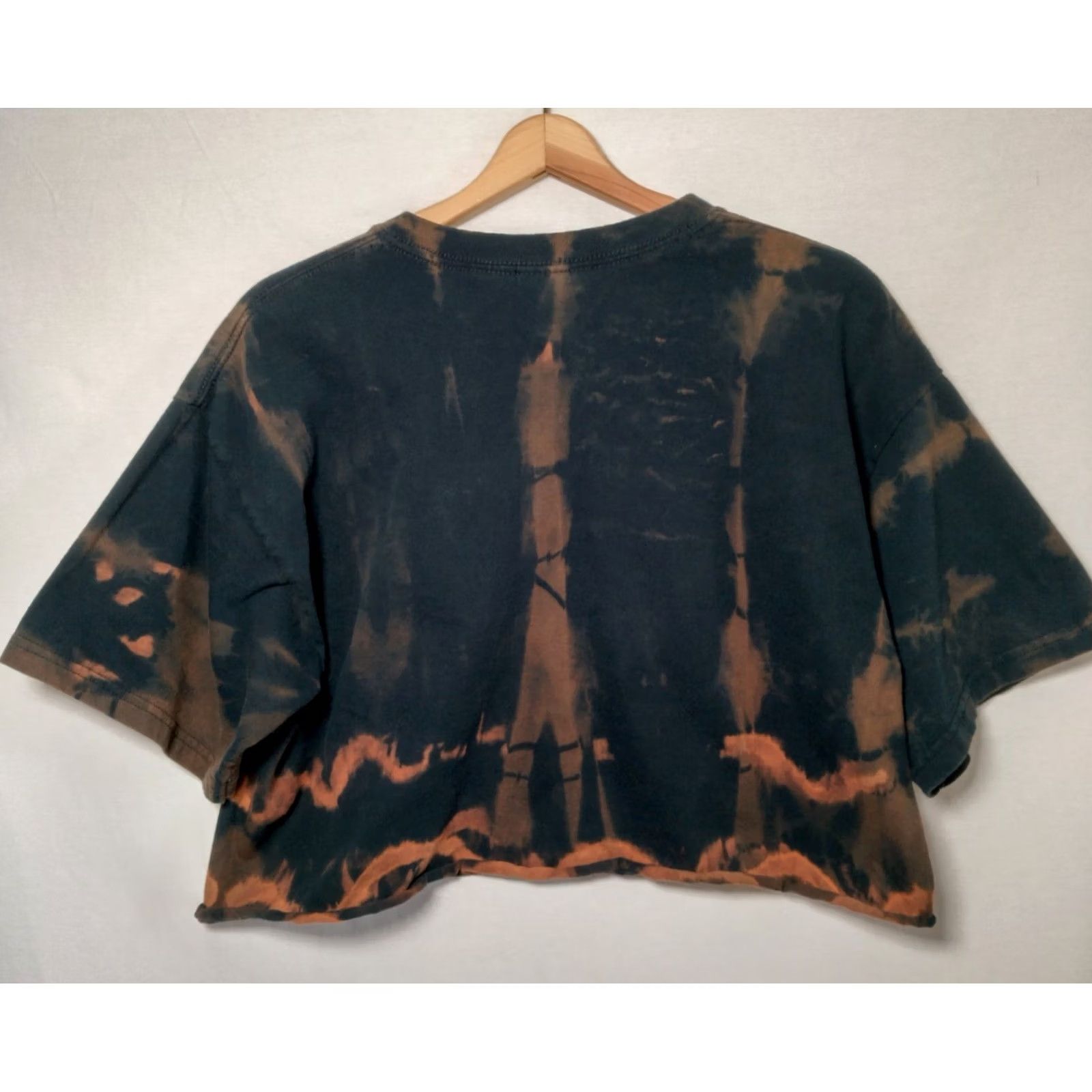 Gildan VINTAGE Gildan Rainbow Bleach Dye Niagara Falls Canada Crop Top Shirt L Black Unisex Adults Crew Neck Short Sleeve Graphic Waterfall - Size US L / EU 52-54 / 3 - 5 Thumbnail