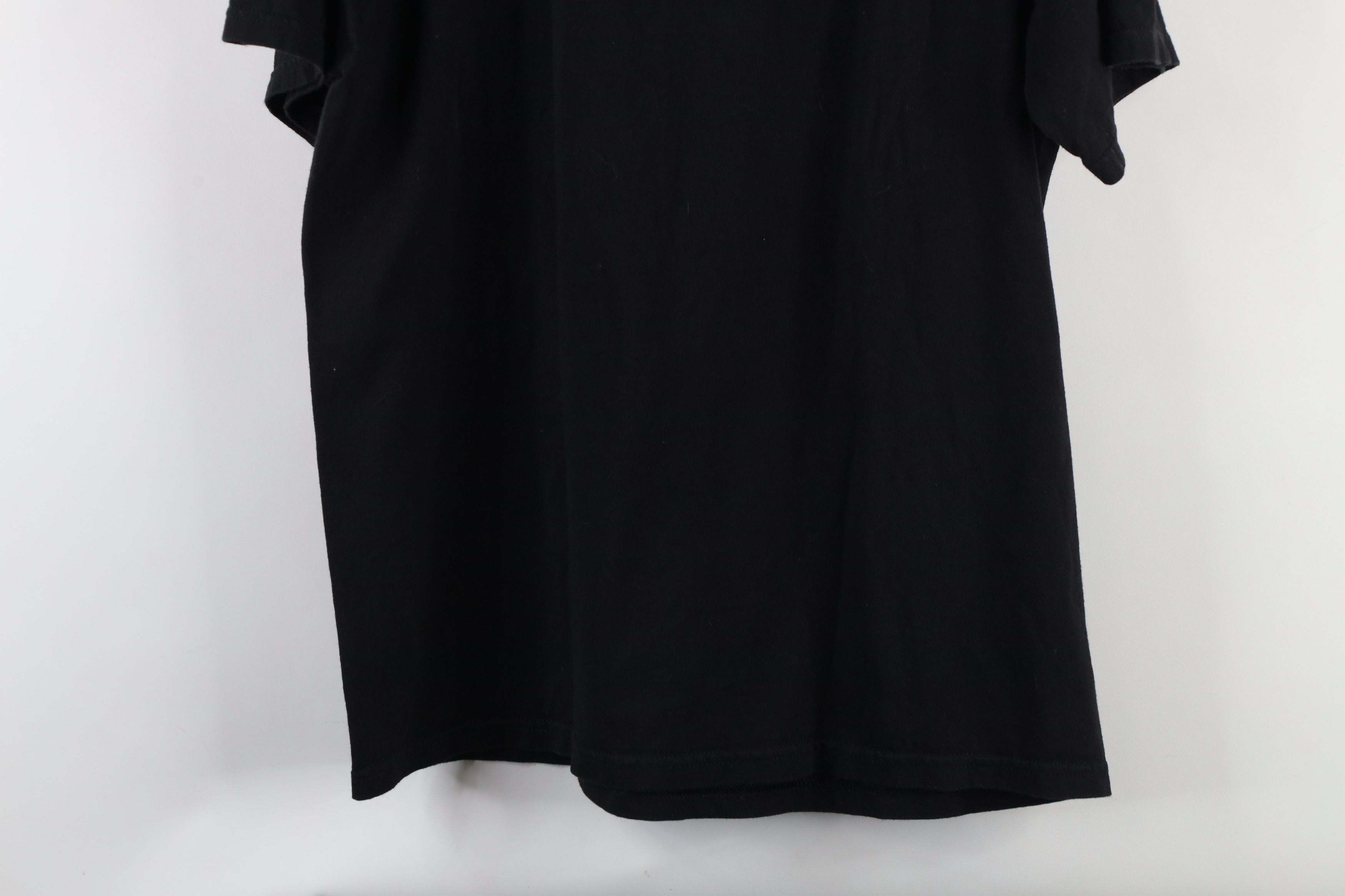 Vintage Vintage Streetwear Chamber of Horrors Haunted House T-Shirt Size US L / EU 52-54 / 3 - 10 Thumbnail