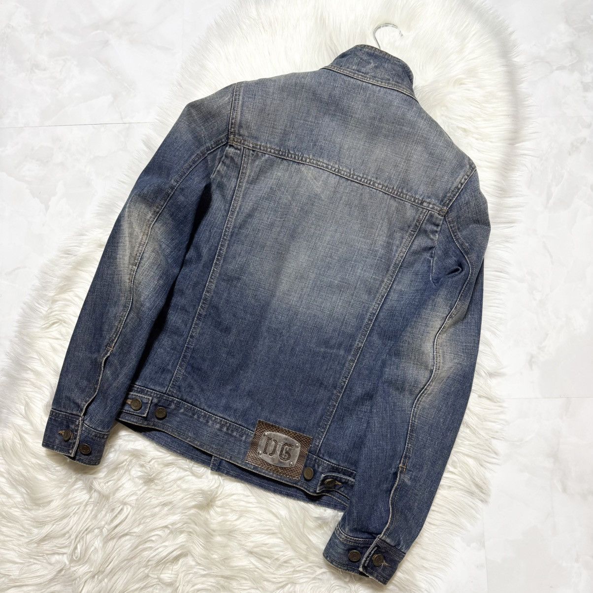 Dolce & Gabbana Dolce & Gabbana DG Plate Horse Fur Denim Jacket Size US S / EU 44-46 / 1 - 11 Thumbnail