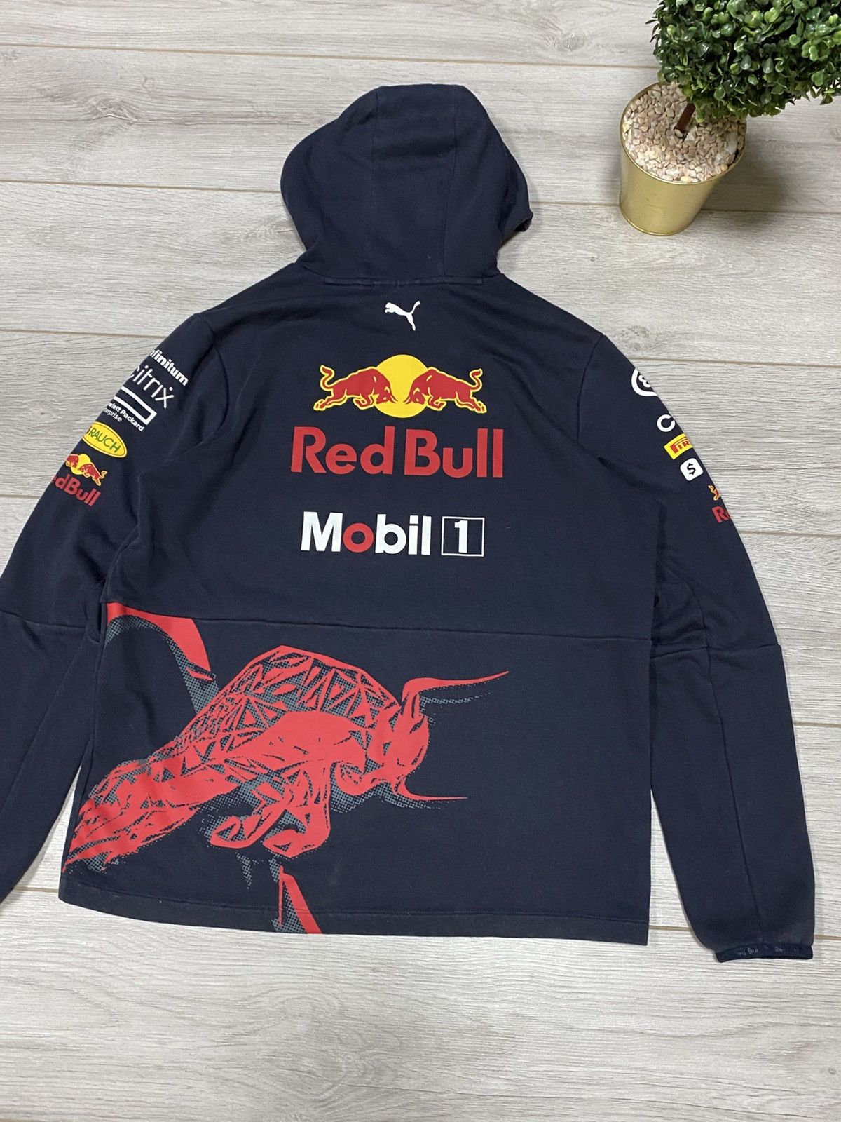 Puma Puma Red Bull vintage big logo zip hoodie Size US L / EU 52-54 / 3 - 9 Thumbnail