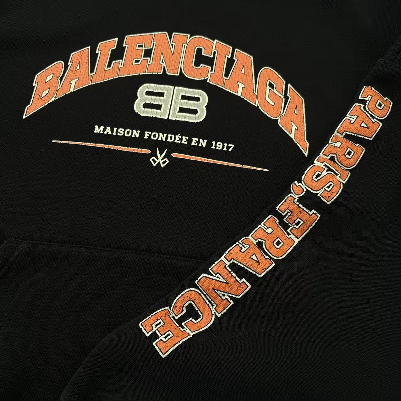 Balenciaga Balenciaga Maison Hoodie Size US M / EU 48-50 / 2 - 3 Thumbnail