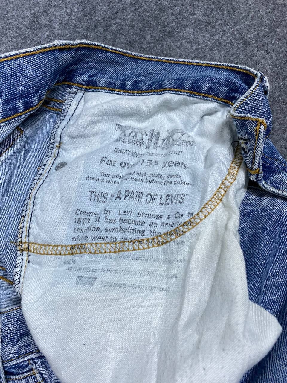 Levi's vintage levis 505 slightly distressed denim nice design Size US 38 / EU 54 - 15 Thumbnail