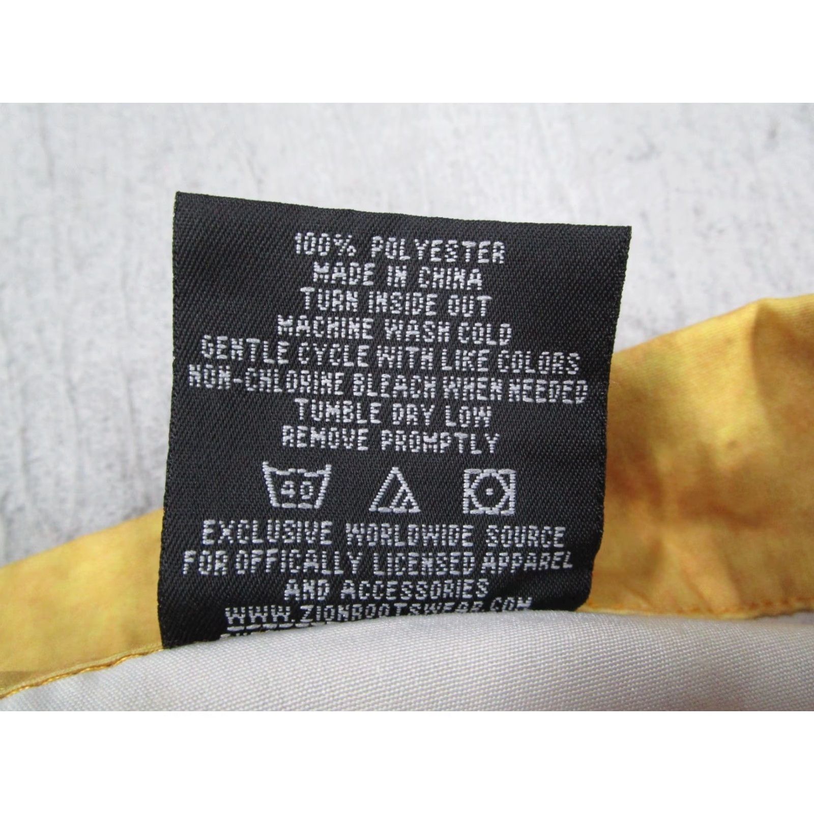 Vintage Zion Rootswear Shirt Mens Large Yellow Button-Up Short Sleeve AOP Bob Marley Embroidered Collar Geometric BeacH Hippie Retro Casual Workwear (Mens) Size US L / EU 52-54 / 3 - 4 Thumbnail