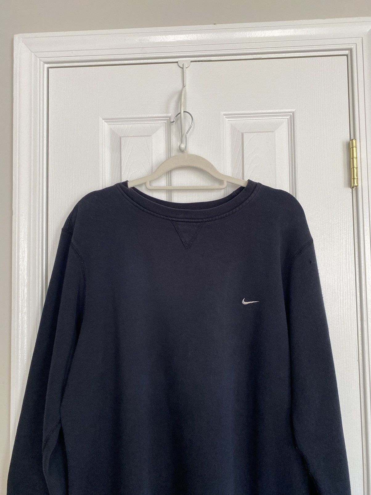Nike BLACK VINTAGE NIKE CLASSIC SWOOSH PULLOVER SWEATSHIRT Size US L / EU 52-54 / 3 - 2 Thumbnail