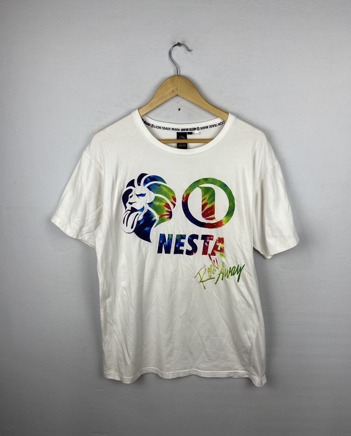 Japanese Brand × Other Nesta Embroidered Multicolour Tee Size US L / EU 52-54 / 3 - 1 Thumbnail