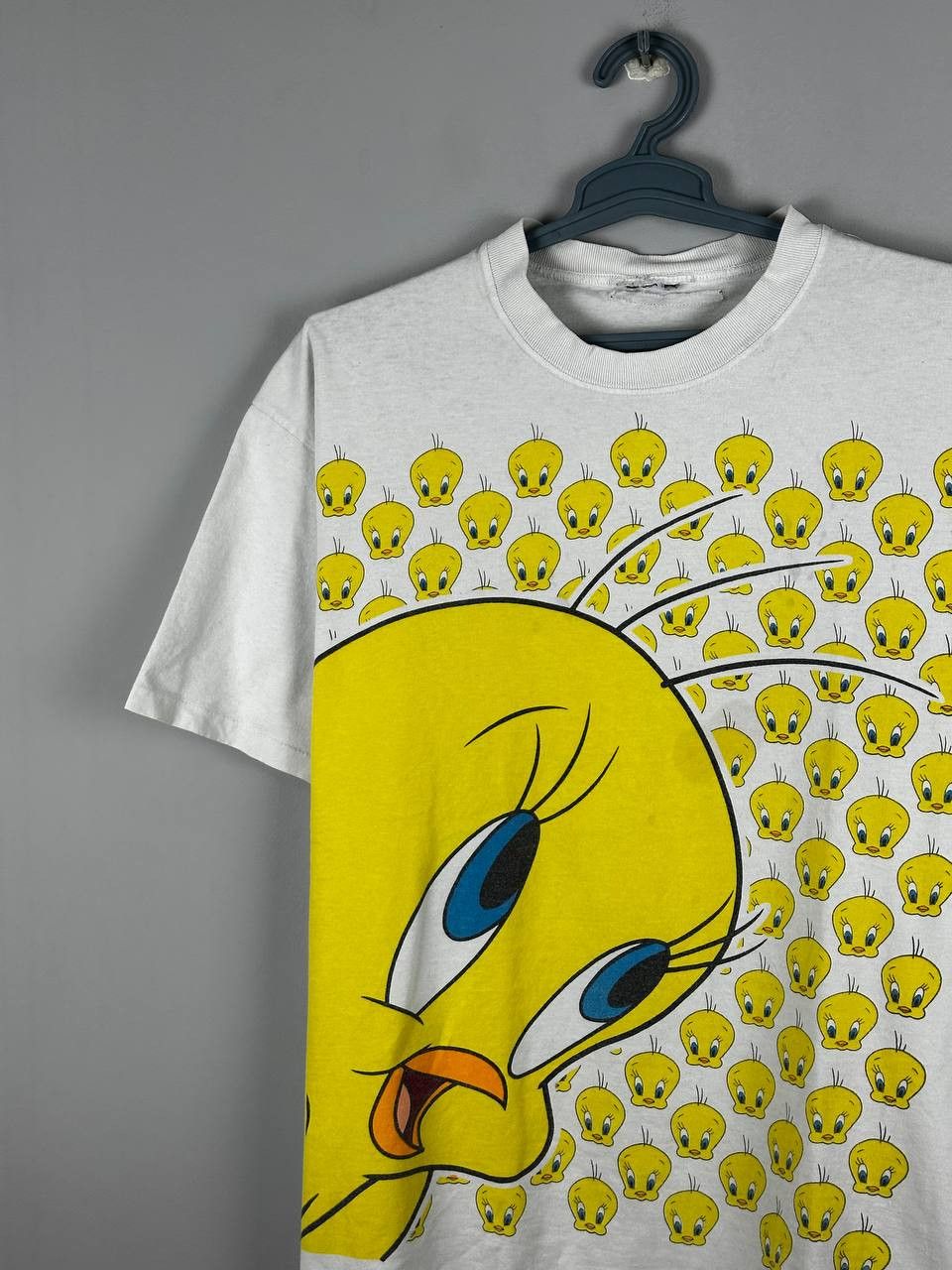 Vintage Vintage 1993 Tweety Bird Looney Toones T Shirt All Over Prin Size US L / EU 52-54 / 3 - 3 Thumbnail