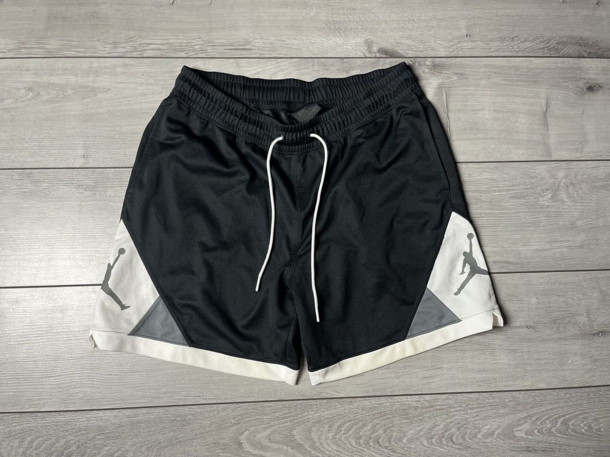 Jordan Brand Nike Air Jordan shorts basketball size Large Size US 34 / EU 50 - 1 Thumbnail