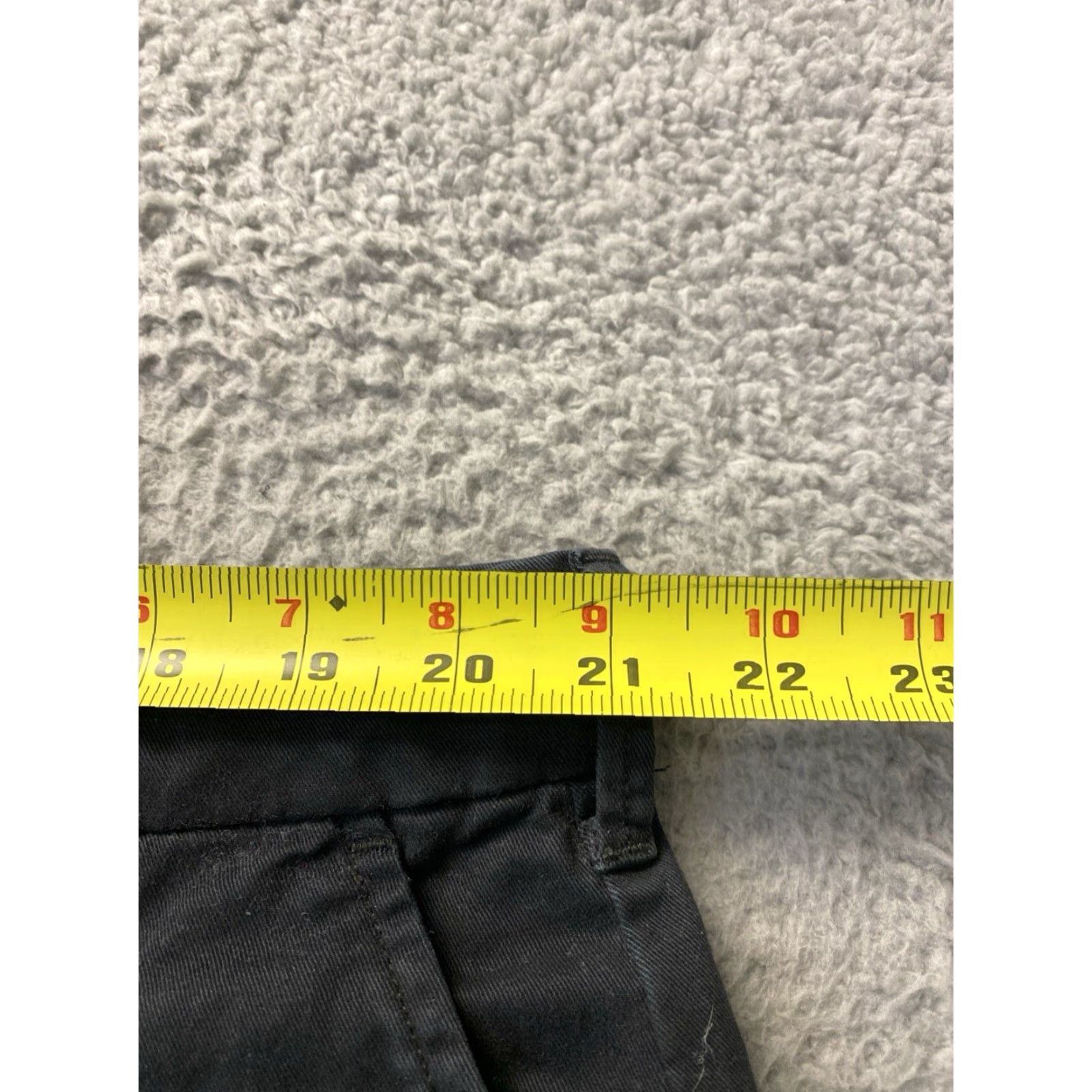 Gap VINTAGE Gap Chino Shorts Men Size 40 Black Casual Flat Front Cotton All Season Size US 40 / EU 56 - 3 Thumbnail