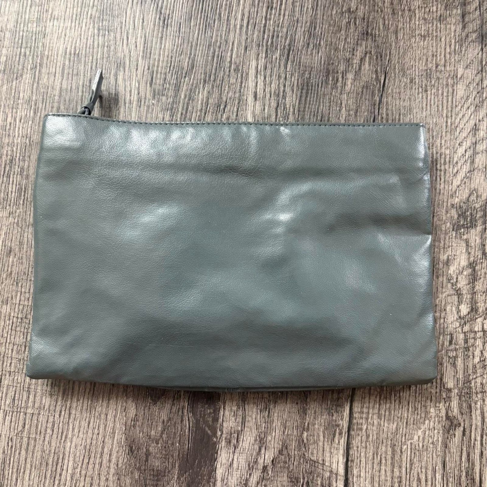 Other y2k Grey Faux Leather Clutch (comes with strap) Size ONE SIZE - 2 Thumbnail