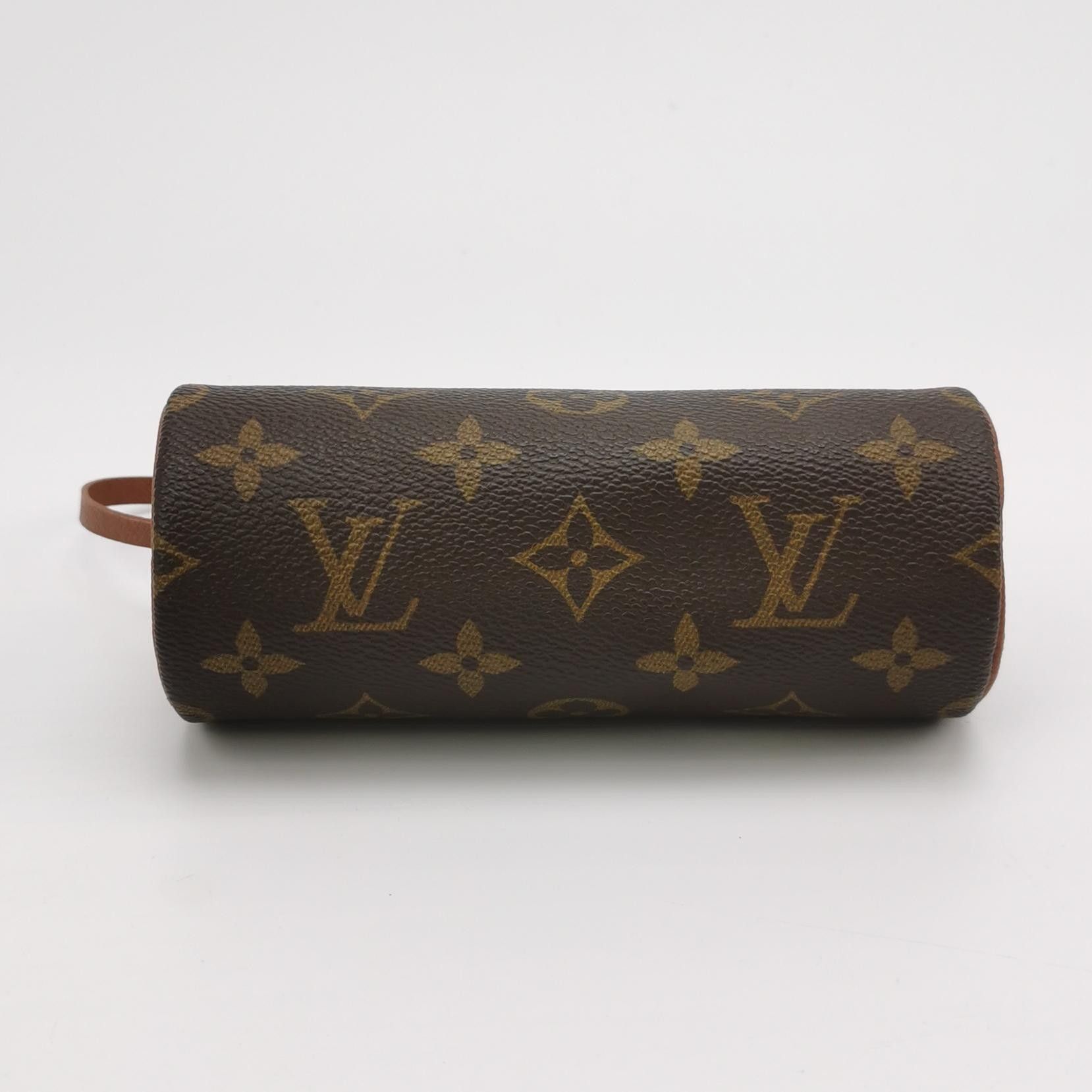 Louis Vuitton Louis Vuitton (LV) Papillon Mini Cowhide Monogram Printed D Size ONE SIZE - 1 Thumbnail