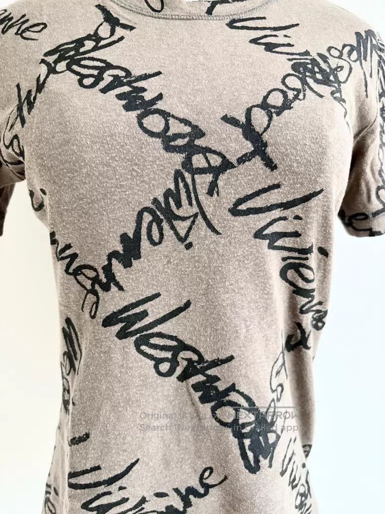 Vivienne Westwood Vivienne Westwood Beige Full Print Letter Short Sleeve Size L / US 10 / IT 46 - 2 Thumbnail