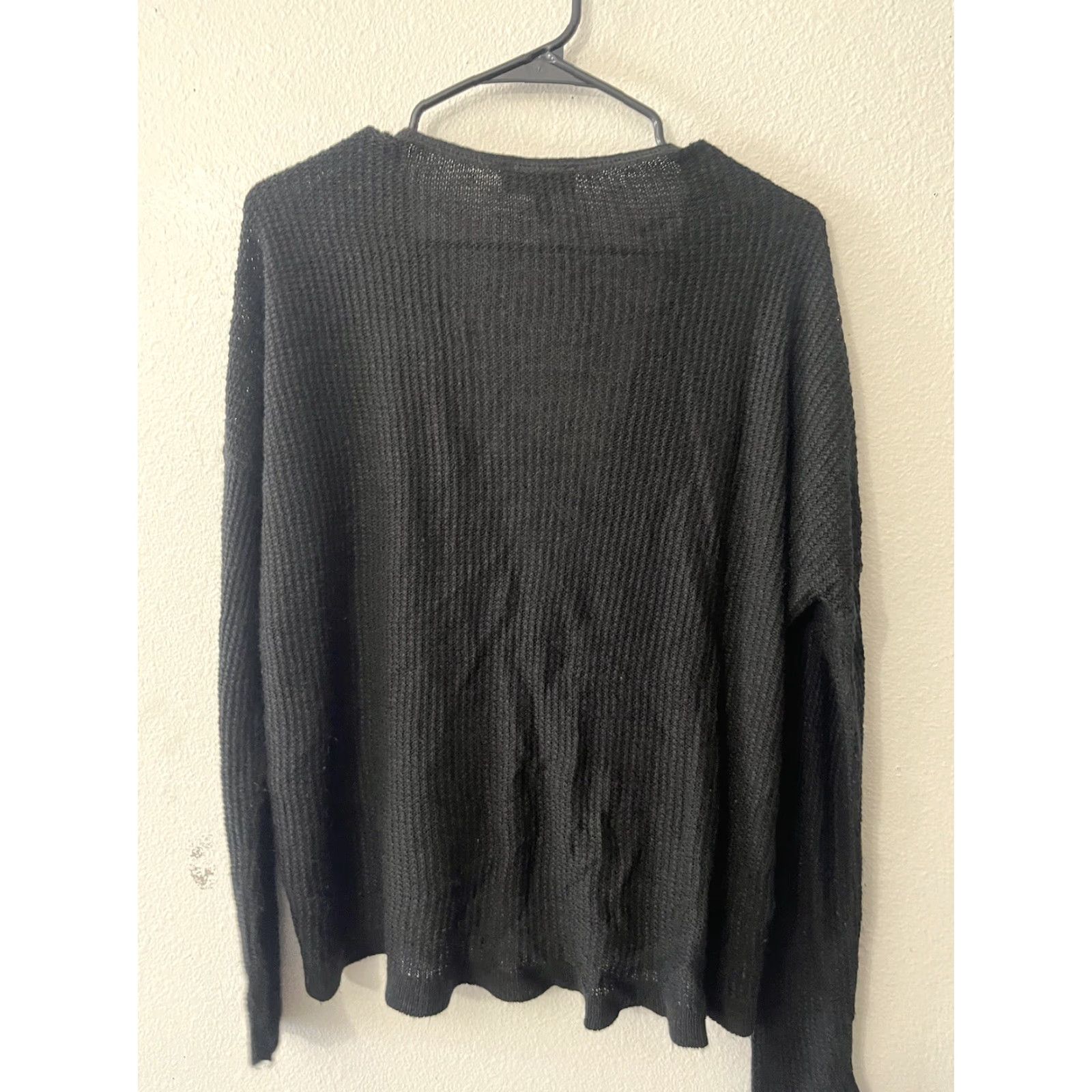 Express VINTAGE Express Women Sweater Pullover XS Black V-Neck Long Sleeve Casual Modern Women Size XS / US 0-2 / IT 36-38 - 2 Thumbnail