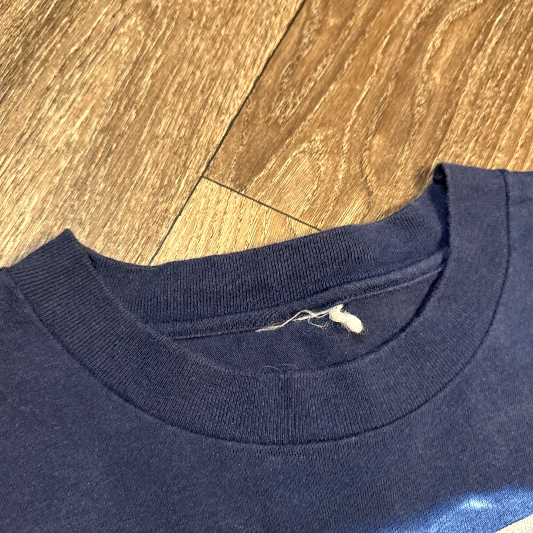 Vintage VINTAGE 90s Dolphins Ocean Fish Nature Animal T-Shirt Large Wild Wear Men L Blue Shirt 90s Mens Size US L / EU 52-54 / 3 - 6 Thumbnail
