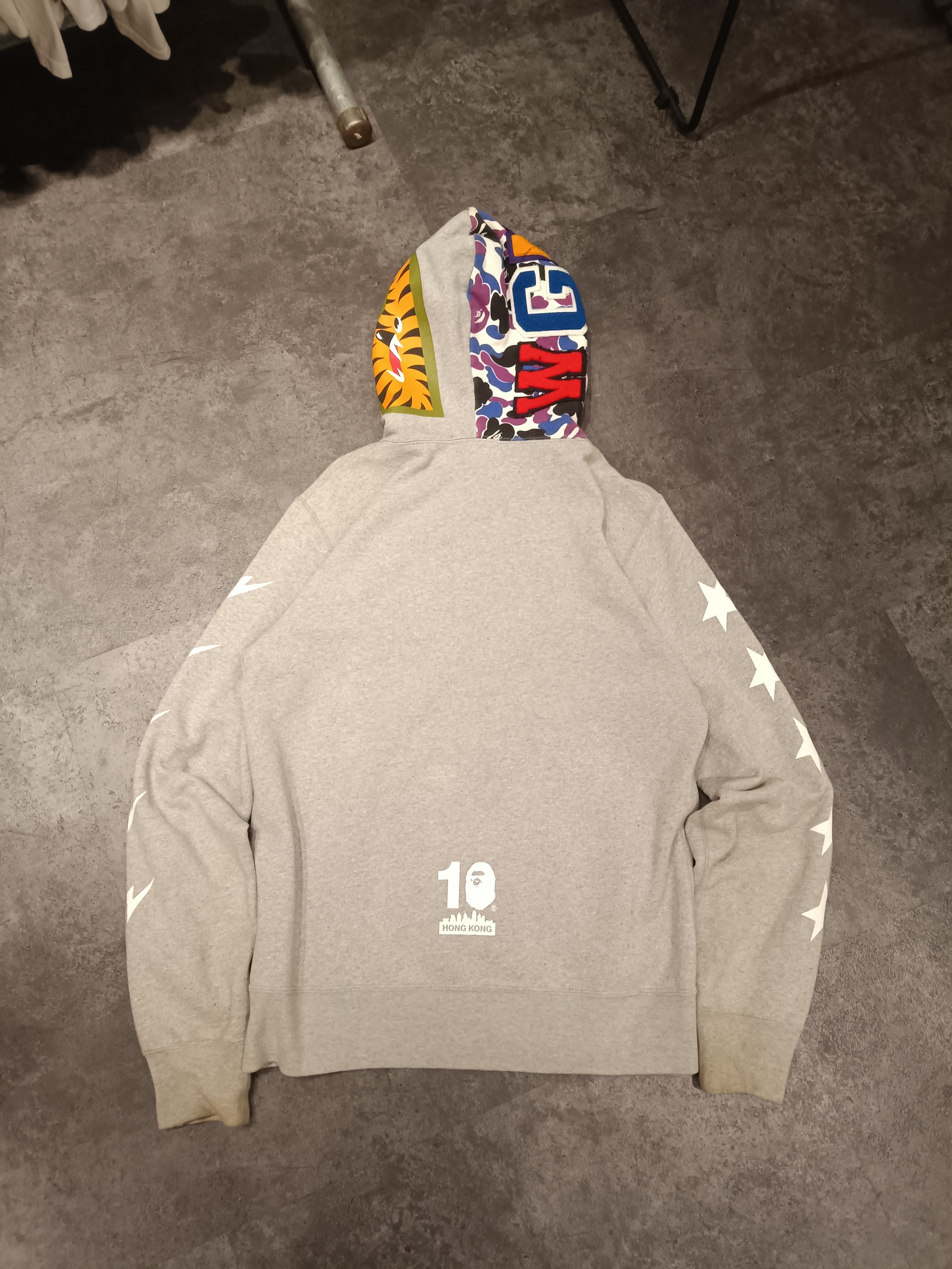 Bape Bape Sharks 10th Anniversary Hongkong Hoodie Size US L / EU 52-54 / 3 - 9 Thumbnail