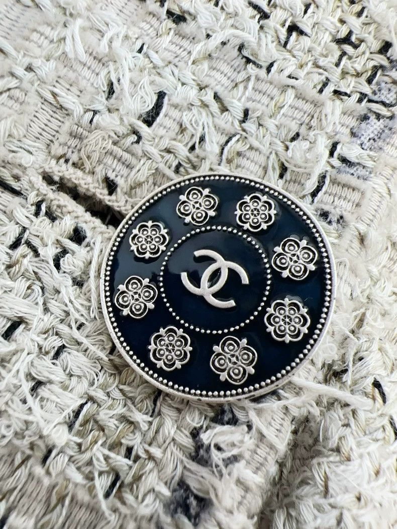 Chanel Chanel Tweed Plaid Blazer from Seoul Collection Size S / US 4 / IT 40 - 5 Thumbnail