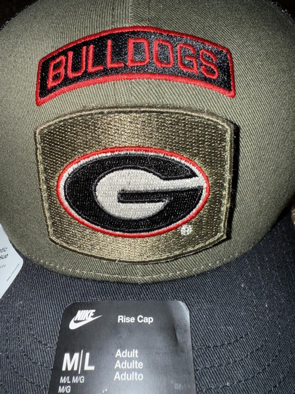 Nike Nike Men’s Georgia Bulldogs FTB TEAM ISSUED Snapback Veteran's Day Hat Sample Size ONE SIZE - 4 Thumbnail