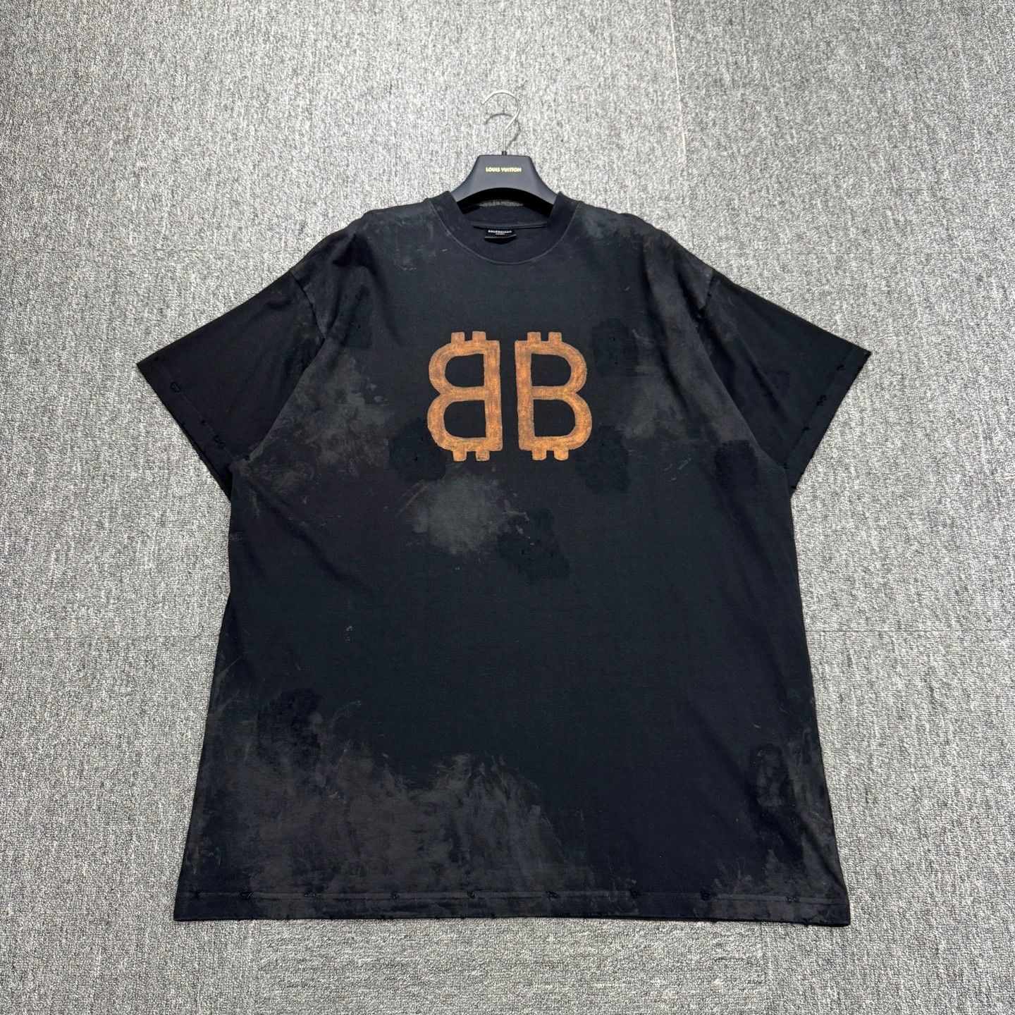 Balenciaga Balenciaga Bitcoin Print SS Tee 3 Size US L / EU 52-54 / 3 - 1 Thumbnail