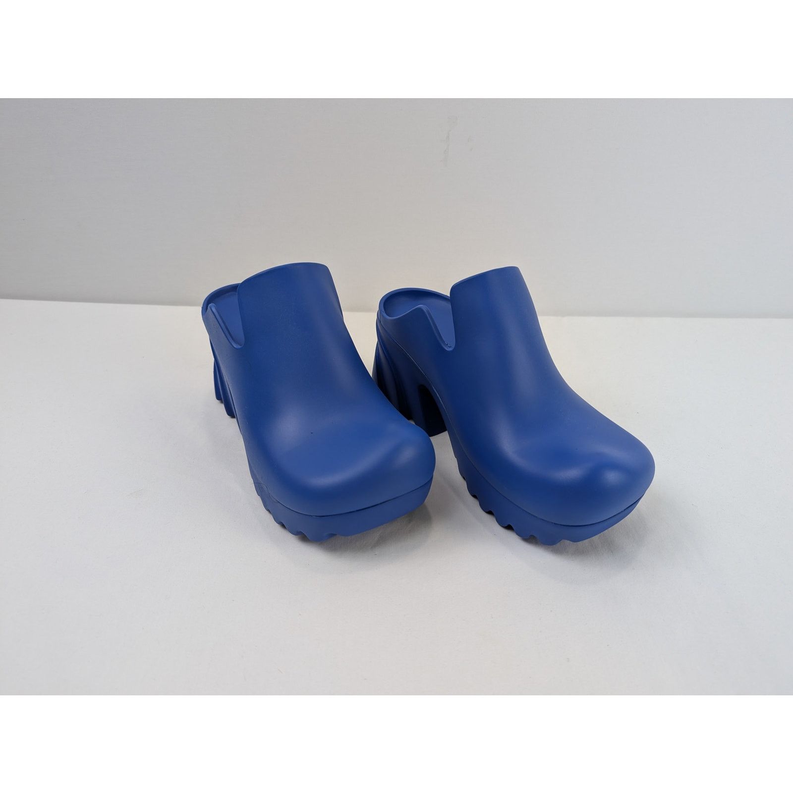 Bottega Veneta o1rshd1 Gel Rubber Pump Micro Rubber Boots in Cobalt Size US 9 / IT 39 - 6 Thumbnail