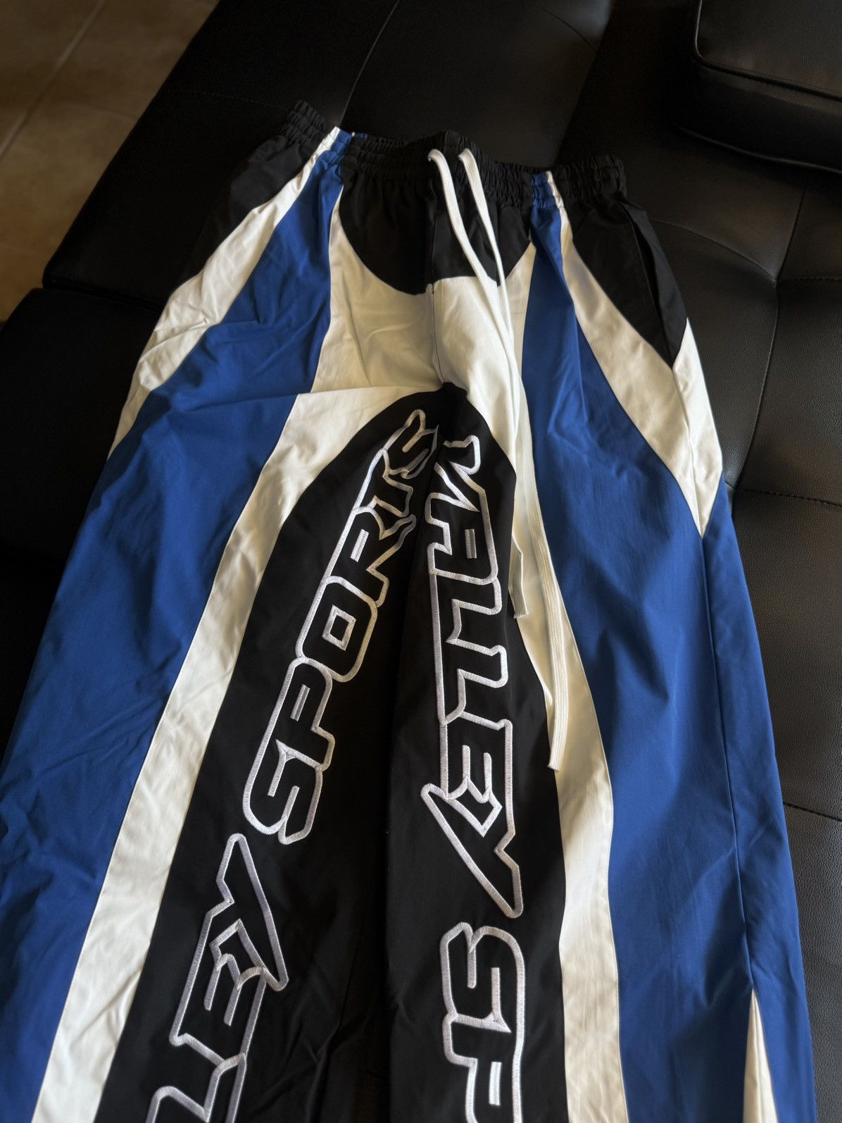 Vale Vale Blue White Track Sweatpant Joggers Size Small (NEW) Size US 28 / EU 44 - 4 Thumbnail