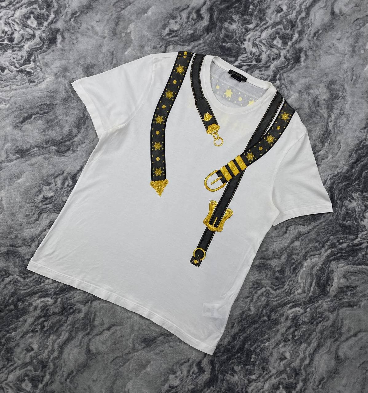 Versace Versace Baroque Big Logo Golden Belt T Shirt Men Size XL Size US XL / EU 56 / 4 - 1 Thumbnail