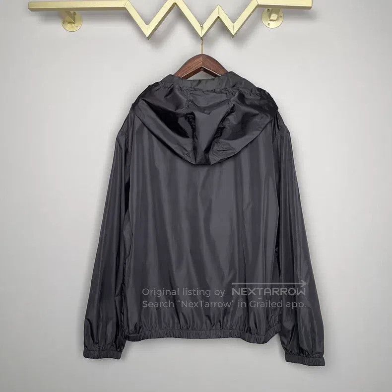 Versace Versace Main line hooded thin windproof jacket jacket Size US L / EU 52-54 / 3 - 4 Thumbnail