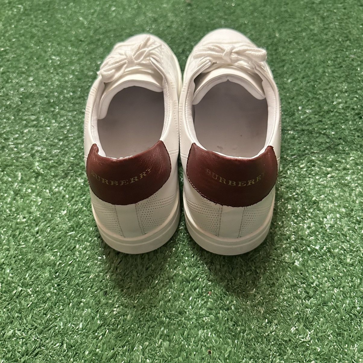 Burberry Burberry Perforated Leather Novacheck Sneaker Size 44 Size US 11 / EU 44 - 4 Thumbnail