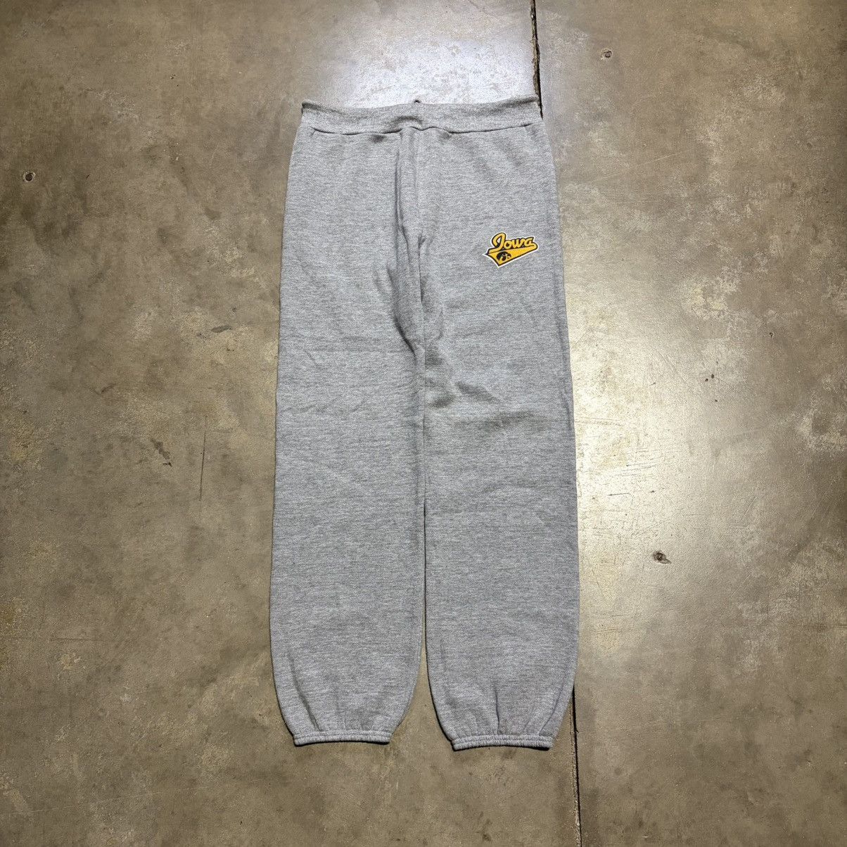 Vintage Vintage 70s Iowa Hawkeyes Jogger Sweatpants Sportswear USA Size US 31 - 1 Thumbnail