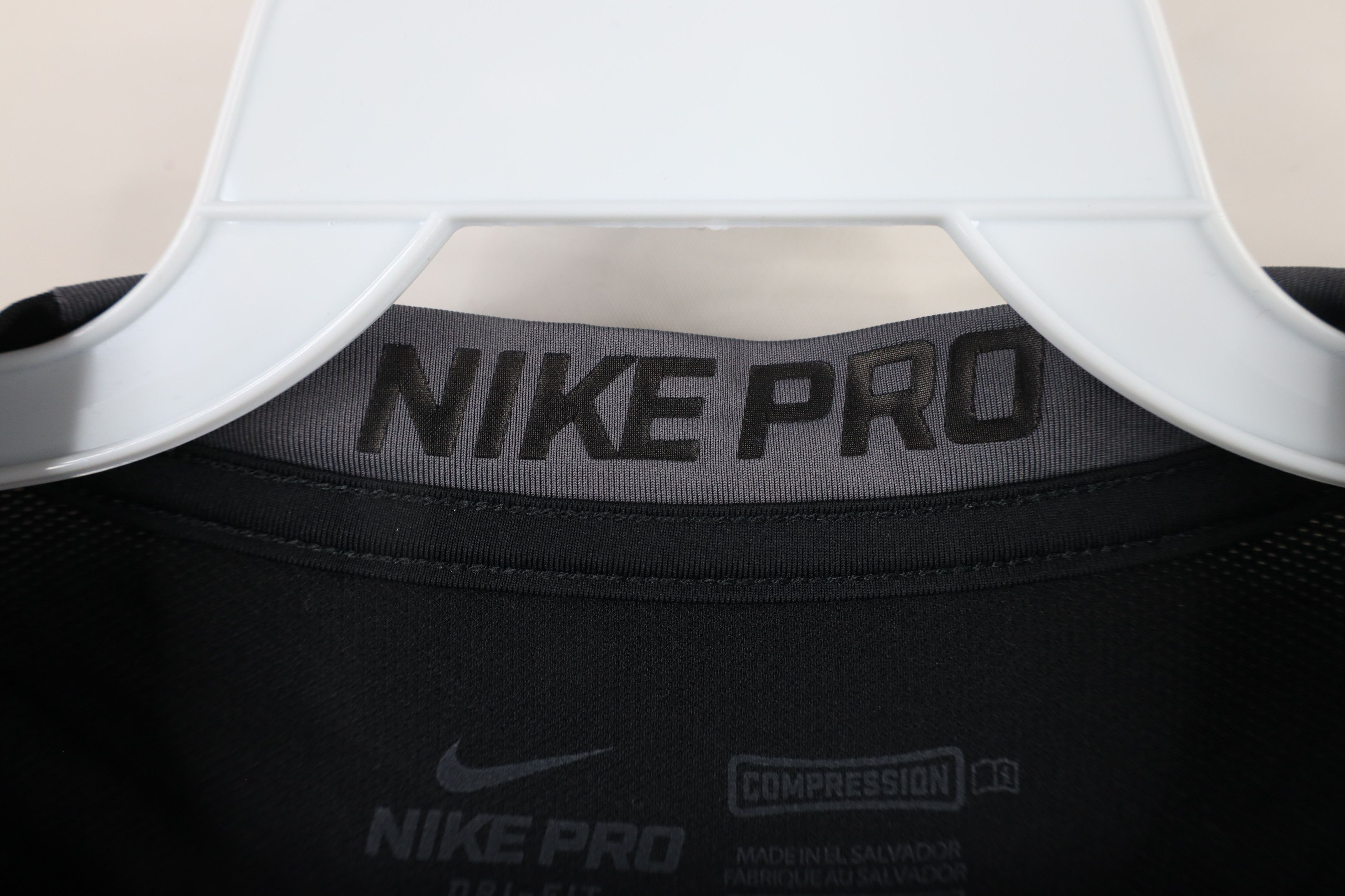 Nike × Vintage Nike Pro Vented Training Gym Long Sleeve T-Shirt Black Size US L / EU 52-54 / 3 - 7 Thumbnail