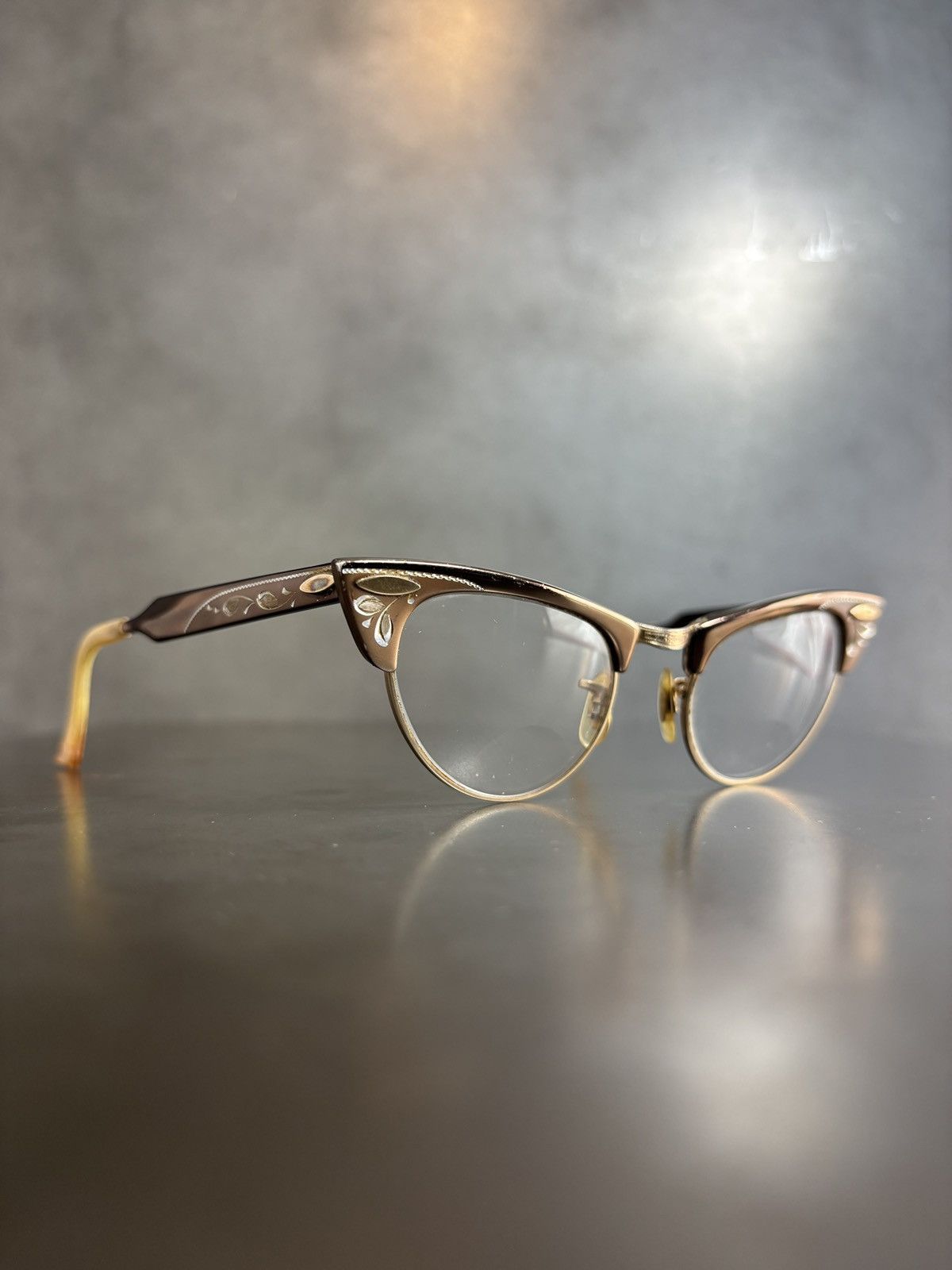 Shuron 1960s Shuron Frames Vintage Eyeglasses Horn Rim USA Gold Size ONE SIZE - 1 Thumbnail
