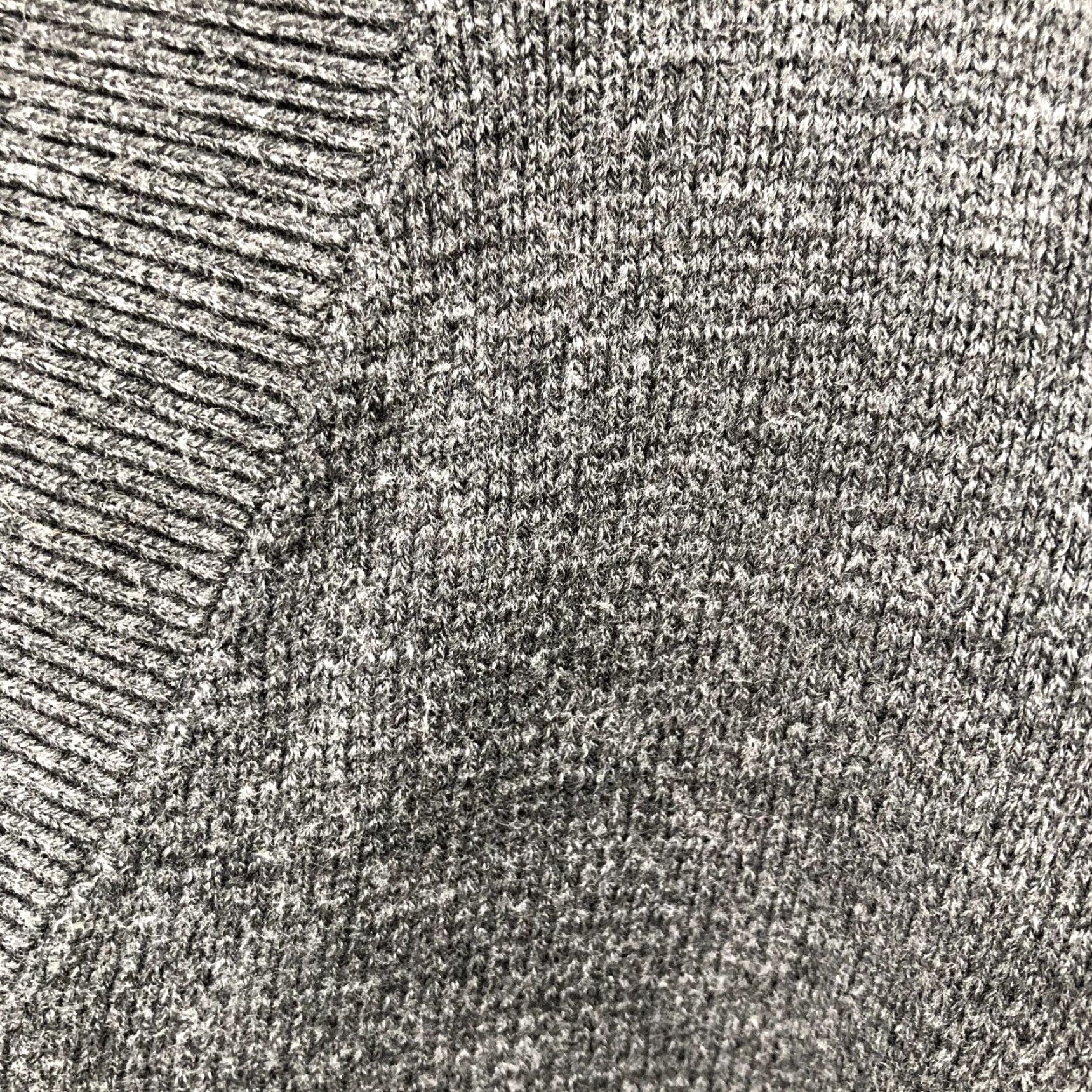 Banana Republic Banana Republic V-Neck Sweater Womens S Gray Cotton Blend Stretch Long Sleeve Pullover Size S / US 4 / IT 40 - 6 Thumbnail