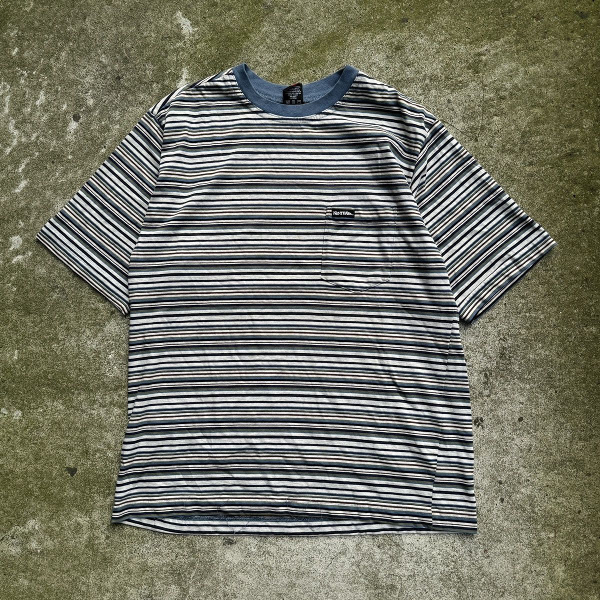 Vintage Thrashed Faded Distressed No Fear Striped Shirt ERD Grunge Size US L / EU 52-54 / 3 - 1 Thumbnail