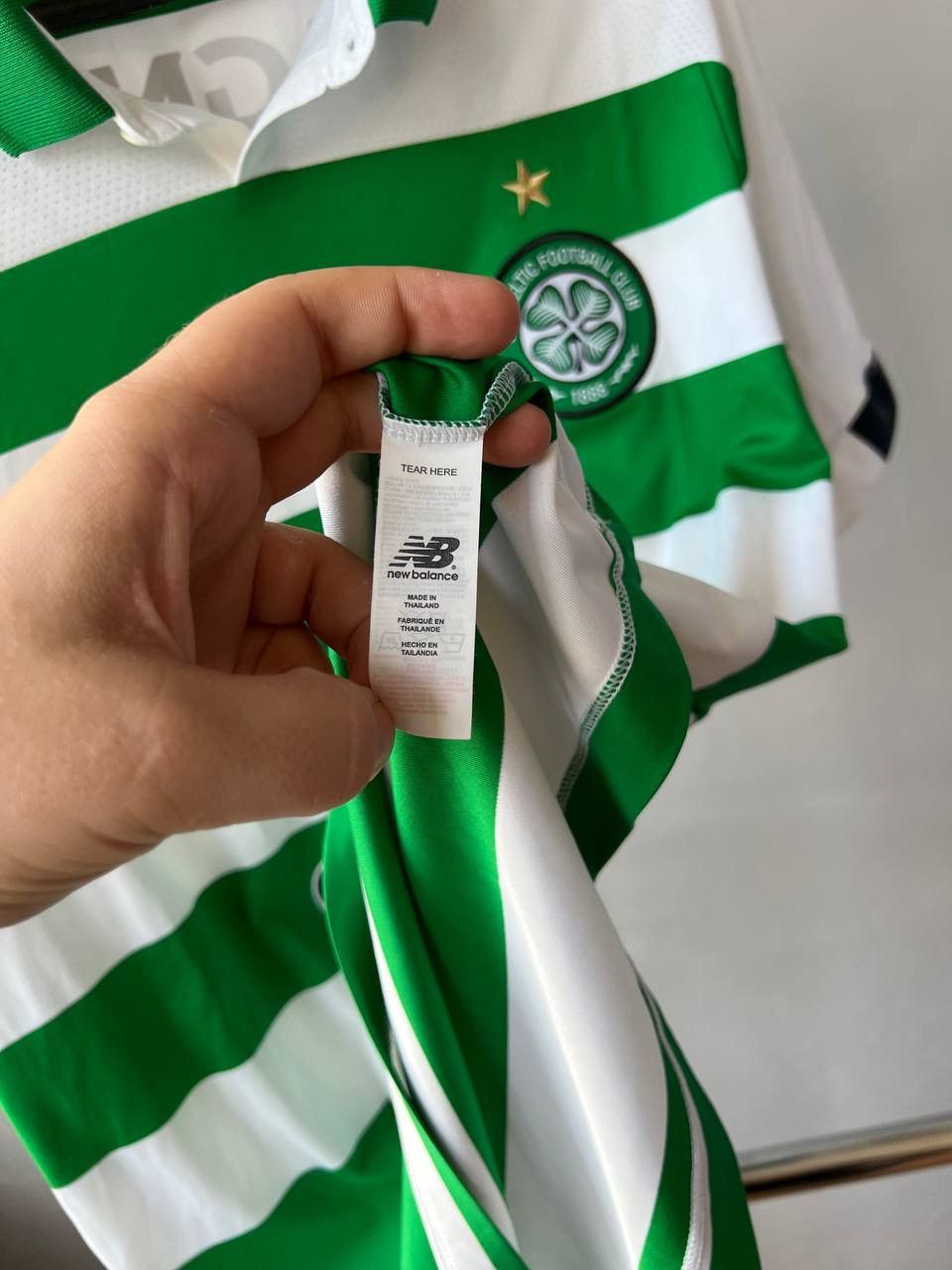New Balance 2019/20 CELTIC FC HOME SOCCER JERSEY FOOTBALL SHIRT NB SZ L Size US L / EU 52-54 / 3 - 11 Thumbnail