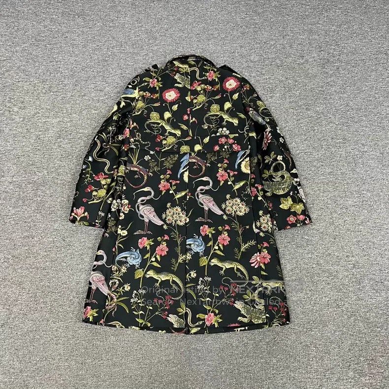 Valentino Valentino Heavy embroidery floral coat Size M / US 6-8 / IT 42-44 - 2 Thumbnail