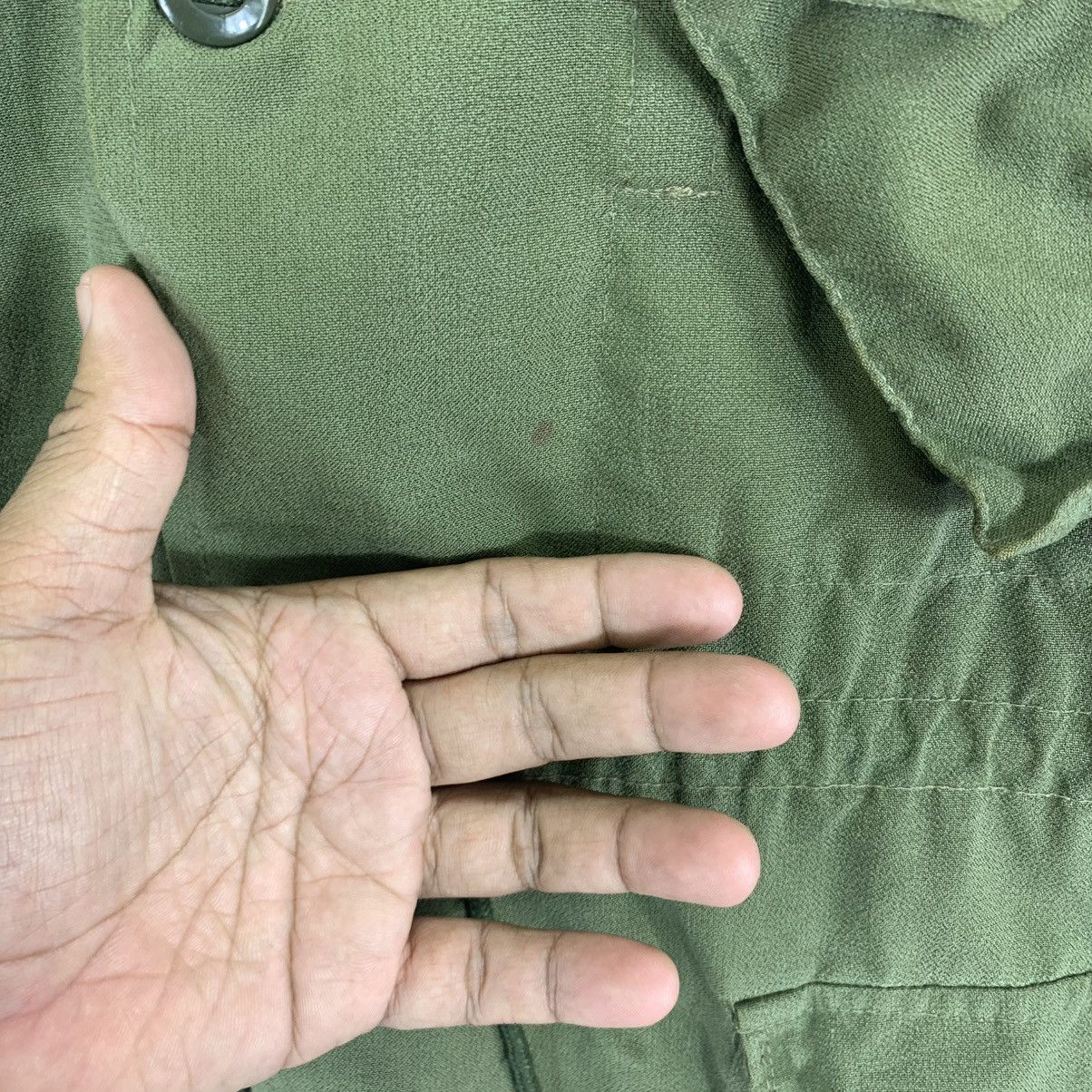 Vintage VINTAGE MILITARY CANADA OLIVE GREEN BUTTON SHIRTS Size US M / EU 48-50 / 2 - 11 Thumbnail