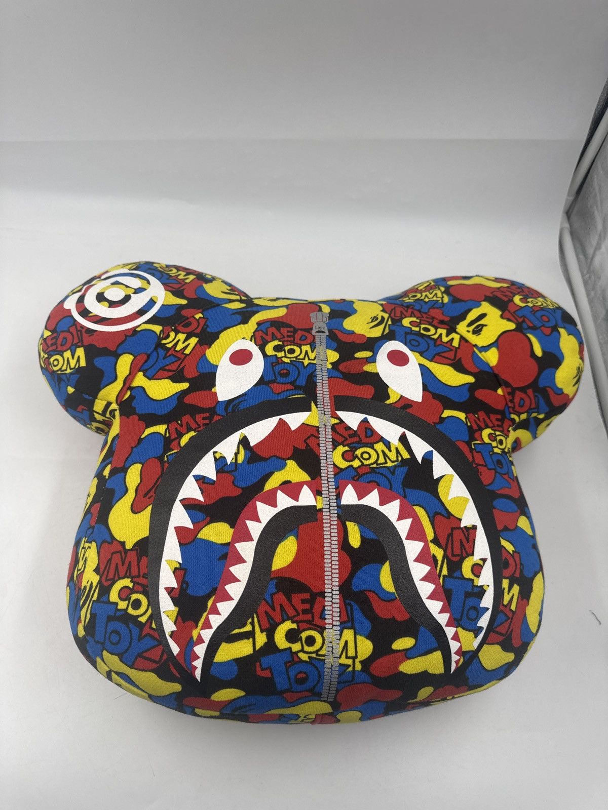 Bape x BE@RBRICK Shark Cushion Collaboration MEDICOM TOY