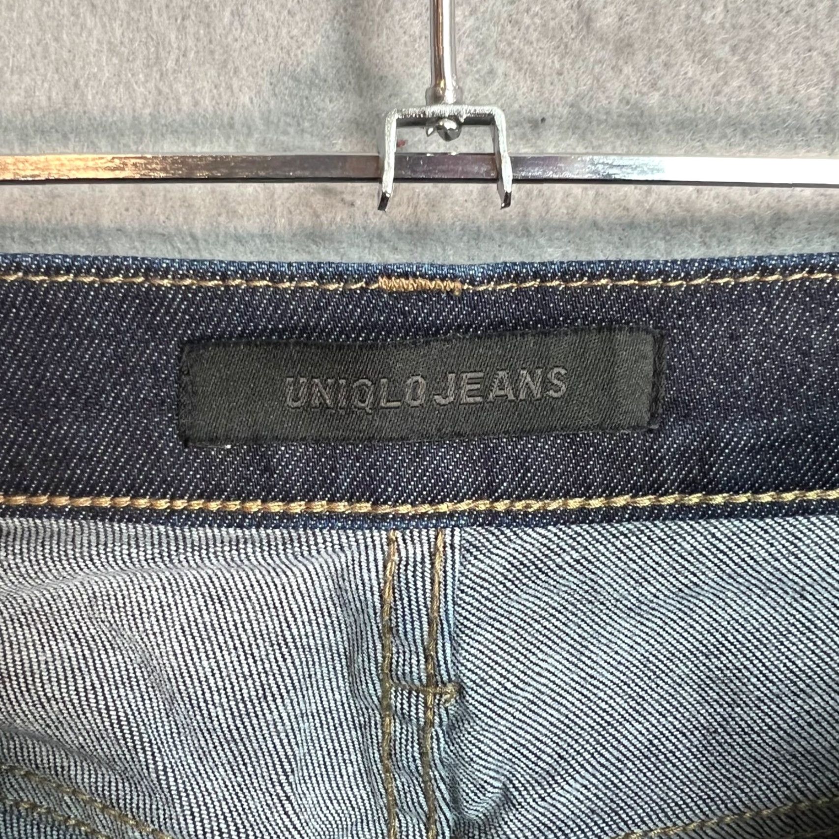 Uniqlo VINTAGE Uniqlo Jeans Women Dark Wash Skinny 24 Cotton Spandex Denim Adult Womens 27 Inseam Dark Blue 8/10 Mens? Size 42" / US 20 - 3 Thumbnail