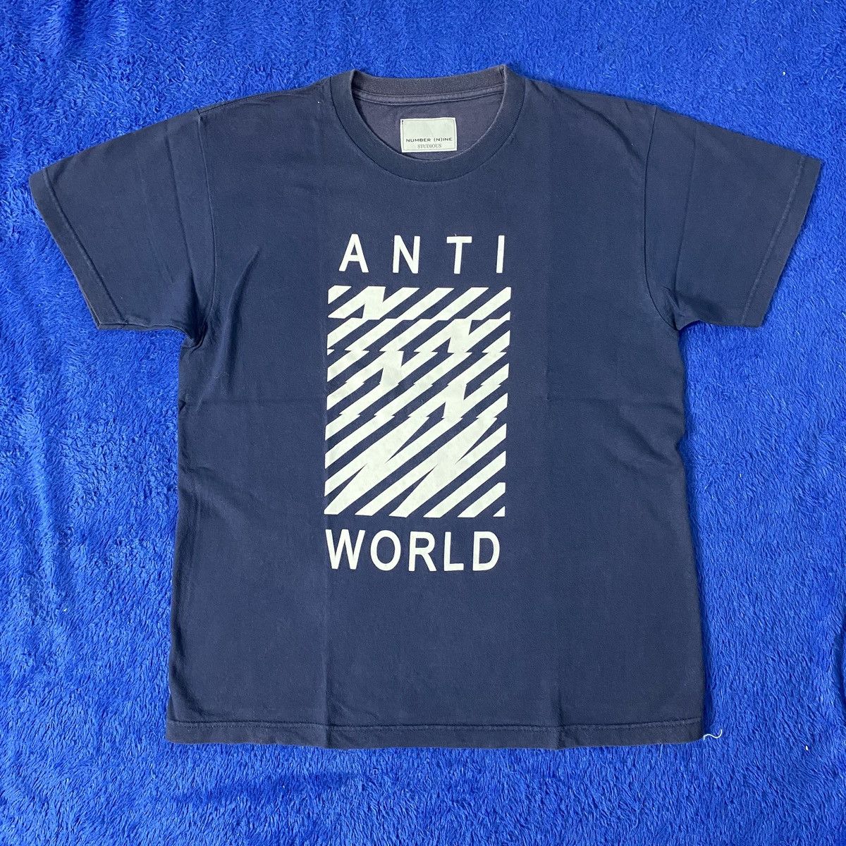 Number (N)ine Number (N)ine studios ‘Anti World’ T-shirt Size US M / EU 48-50 / 2 - 1 Thumbnail
