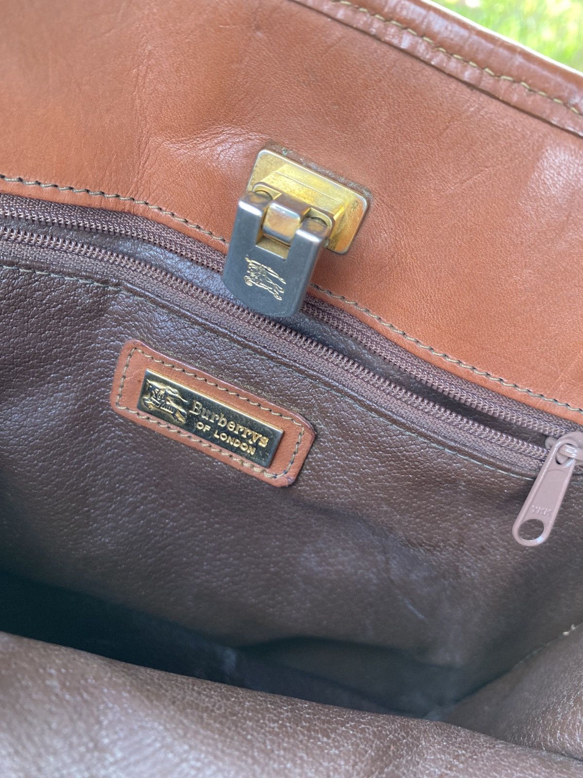 Burberry × Burberry Prorsum × Vintage 80s 90s VTG BURBERRYS NOVA CHECK LEATHER HAND BAG ITALY MADE Size ONE SIZE - 8 Thumbnail