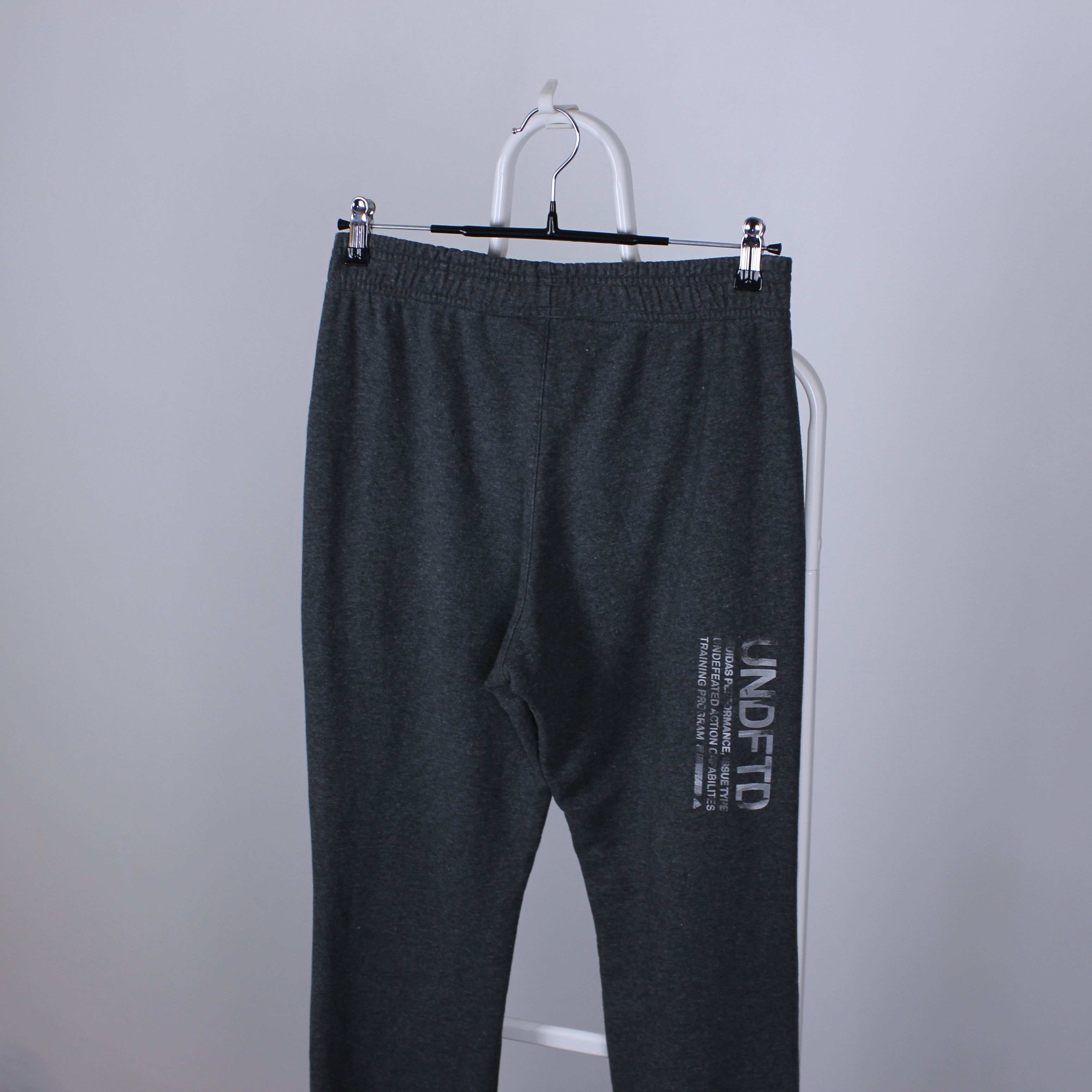 Adidas × Undefeated adidas x Undefeated Sweat Pant gray joggers M Size US 32 / EU 48 - 11 Thumbnail