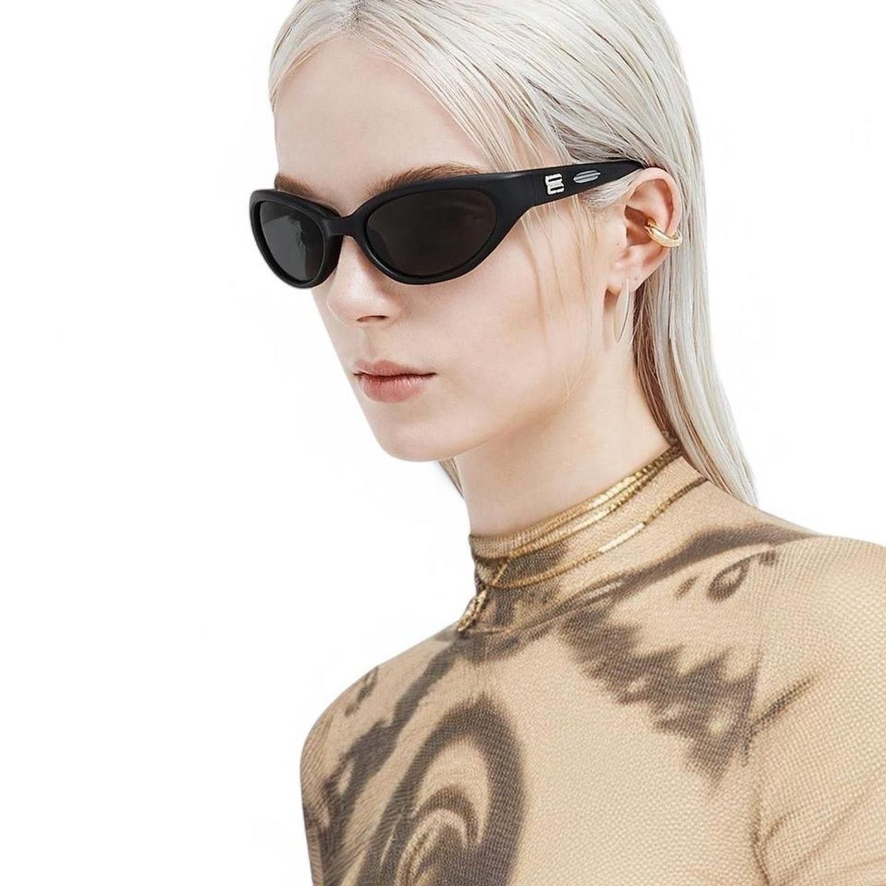 Gentle Monster Gentle Monster Juicy 01 Black Sunglasses Size ONE SIZE - 1 Thumbnail