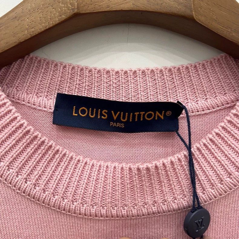 Louis Vuitton Louis Vuitton Tyler Signature Pink Pin Short Sleeve Size US L / EU 52-54 / 3 - 5 Thumbnail