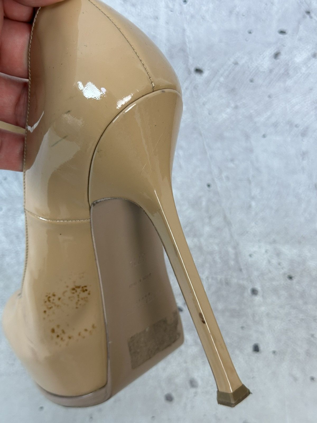 Saint Laurent Paris Saint Laurent Beige Patent Leather Made in Italy Heels Size US 7.5 / IT 37.5 - 17 Thumbnail