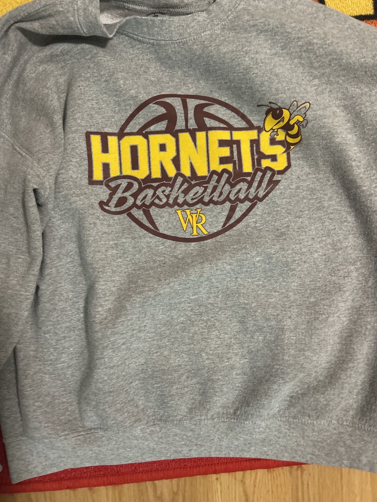 Gildan × Vintage Hornets Basketball Crewneck Size US M / EU 48-50 / 2 - 1 Preview