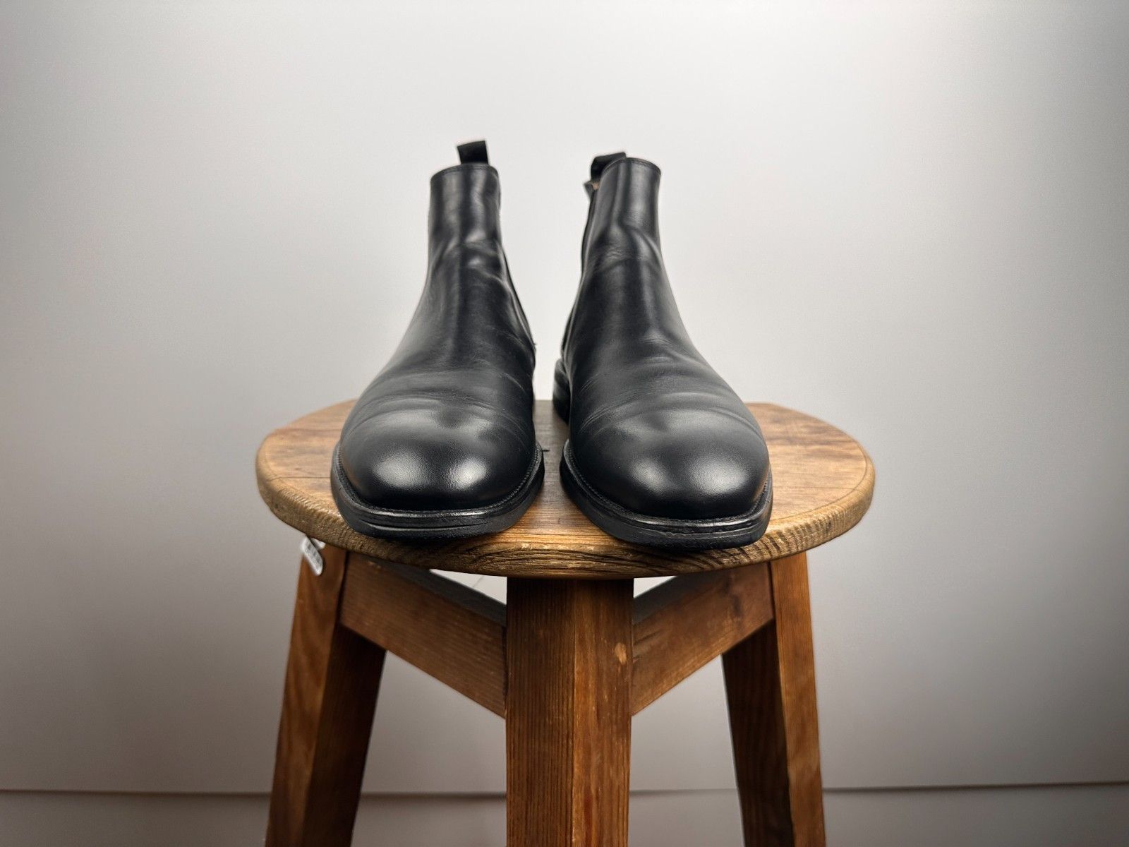 Russell & Bromley Russell & Bromley Black Leather Chelsea Boots Shoes 42 1/2 Size US 9.5 / EU 42-43 - 4 Thumbnail