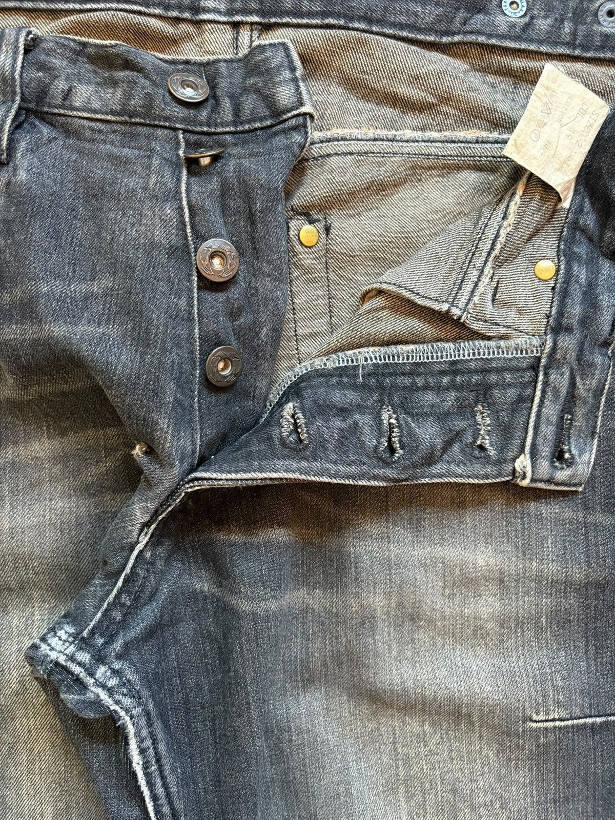 Japanese Brand Vintage Japanese Brand Rusty Wash Distressed Loose Jeans Size US 32 / EU 48 - 3 Thumbnail